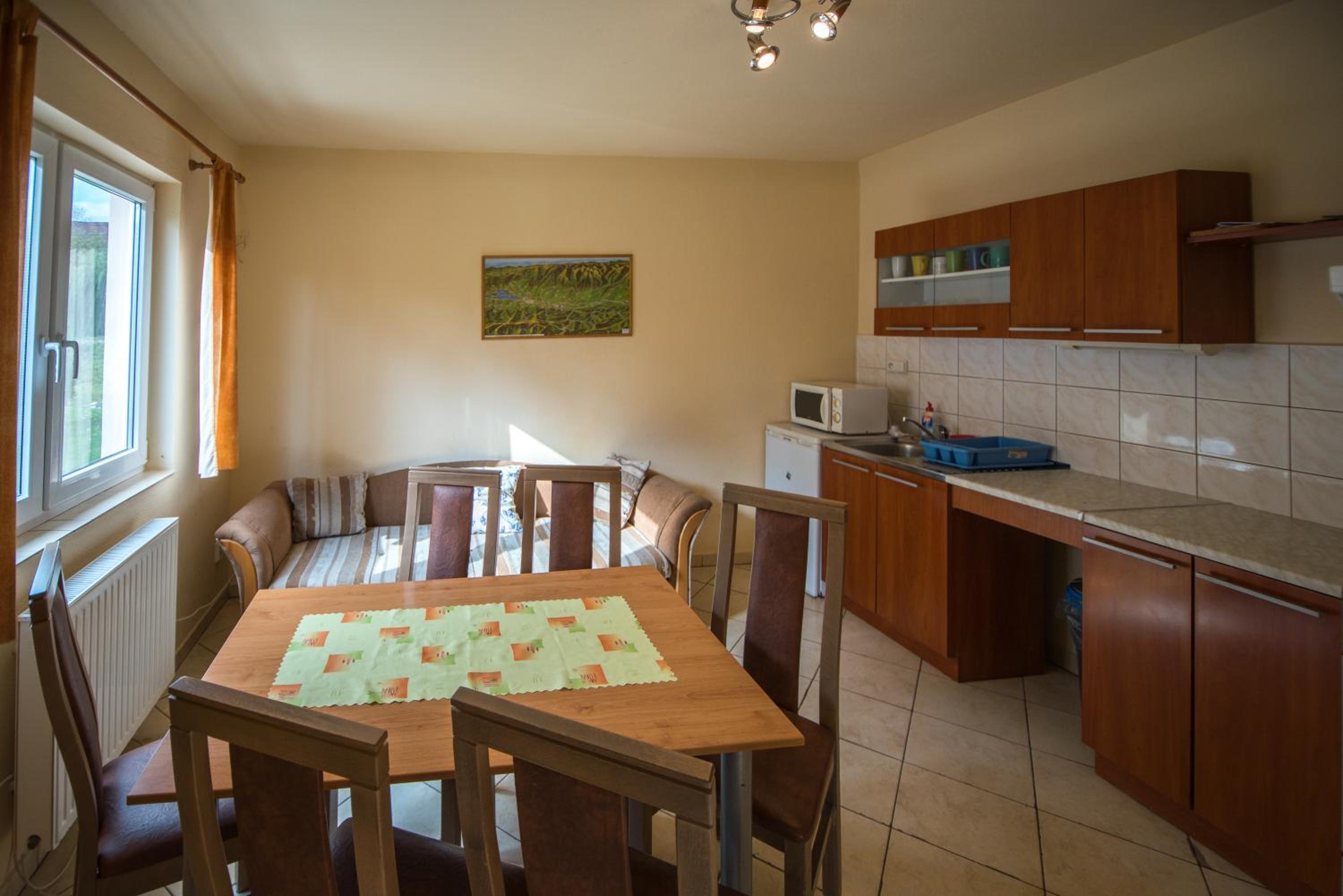 Two-Bedroom House - Photo 18