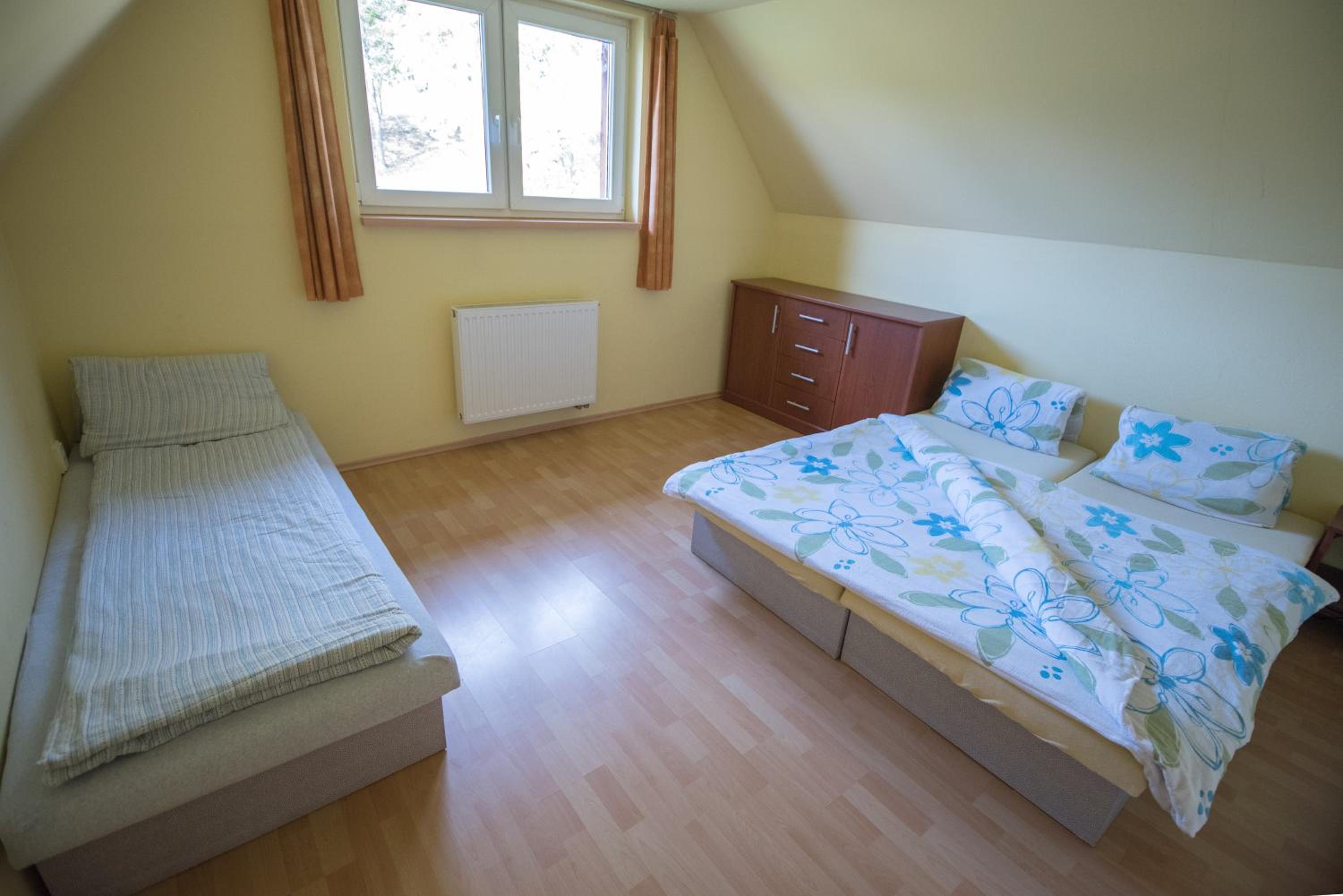 Two-Bedroom House - Photo 24