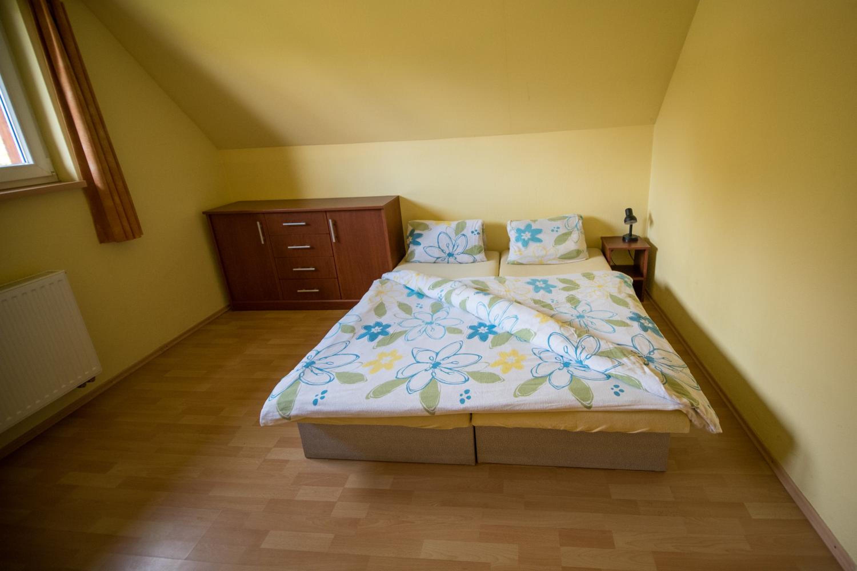 Two-Bedroom House - Photo 27