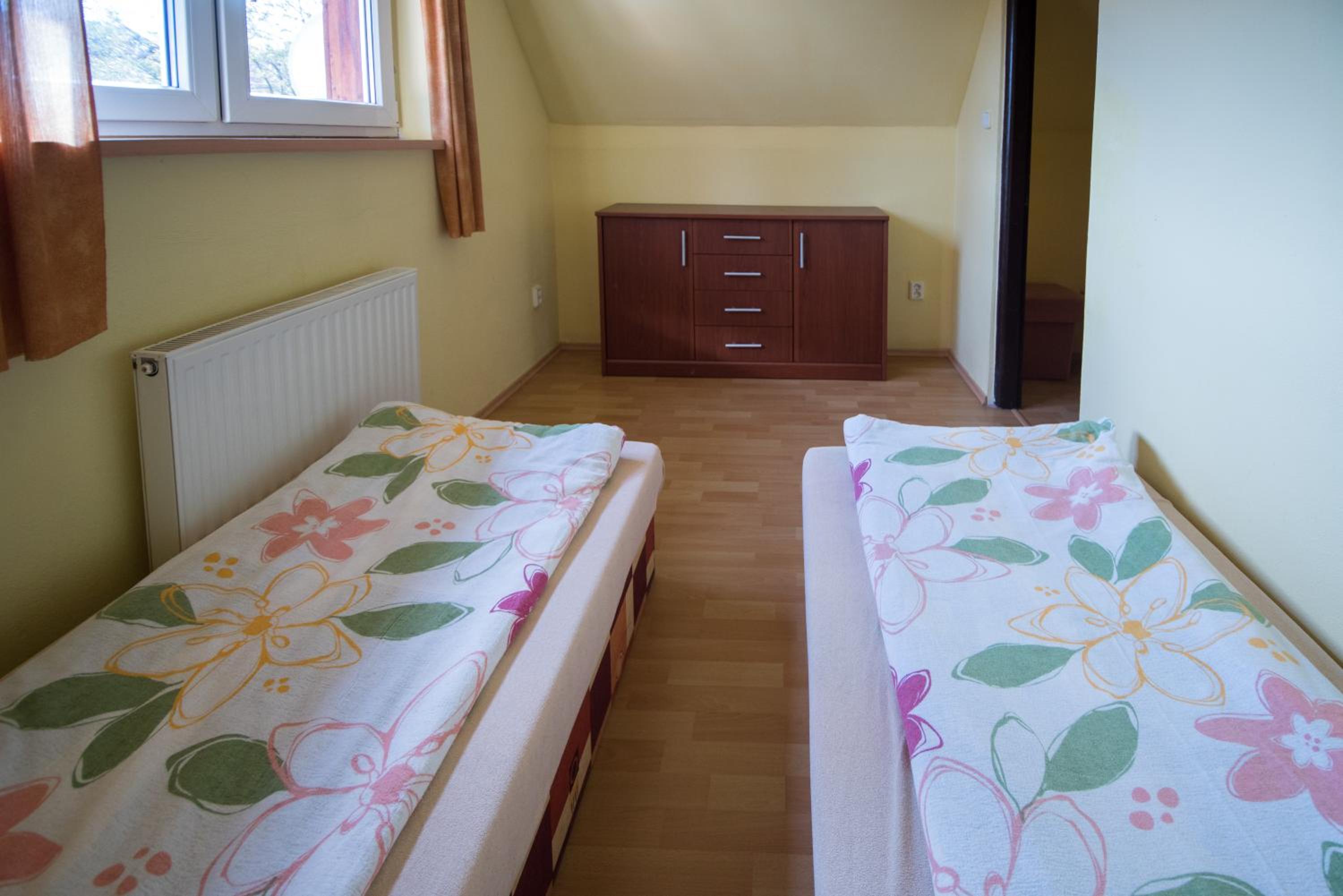 Two-Bedroom House - Photo 29