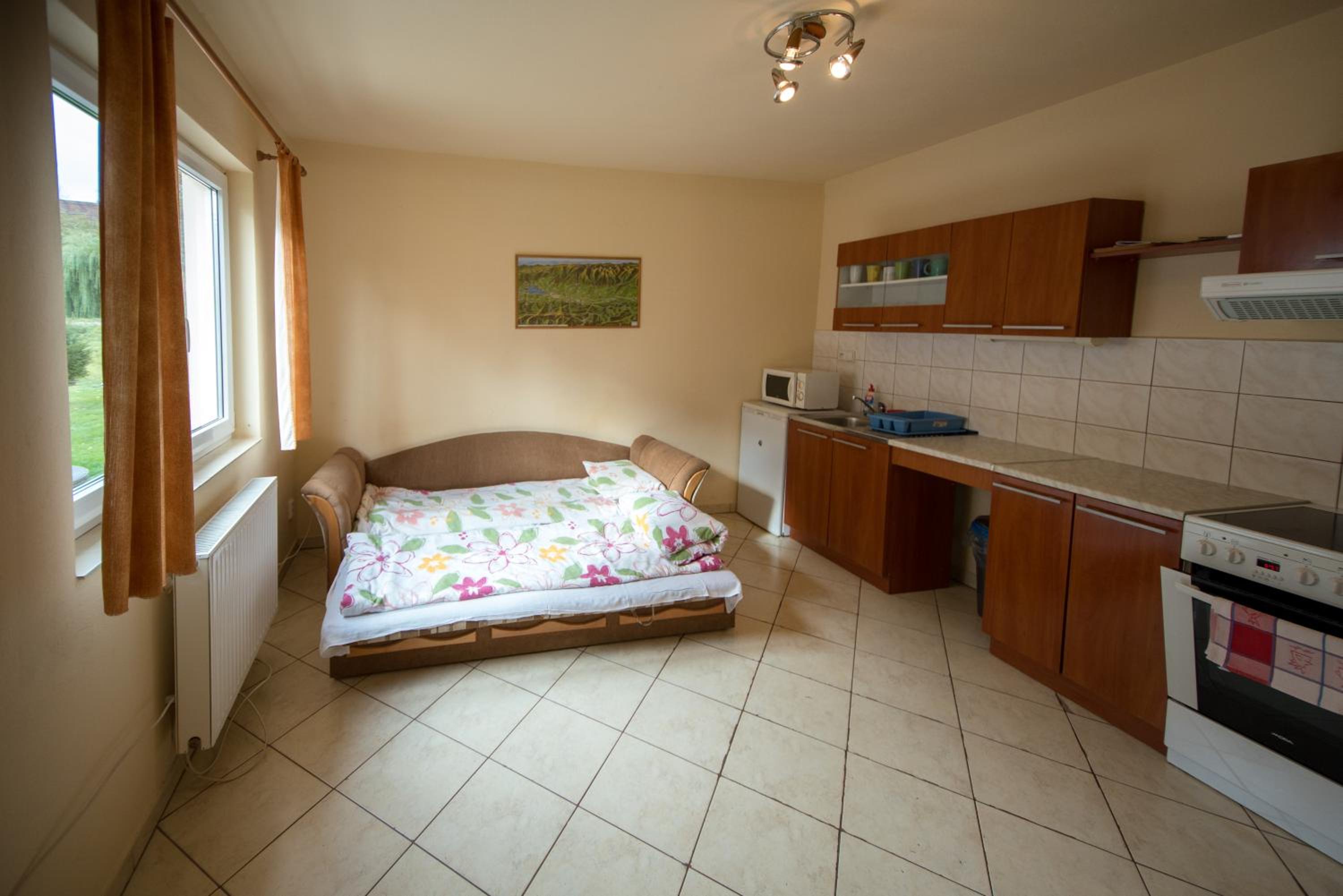 Two-Bedroom House - Photo 31