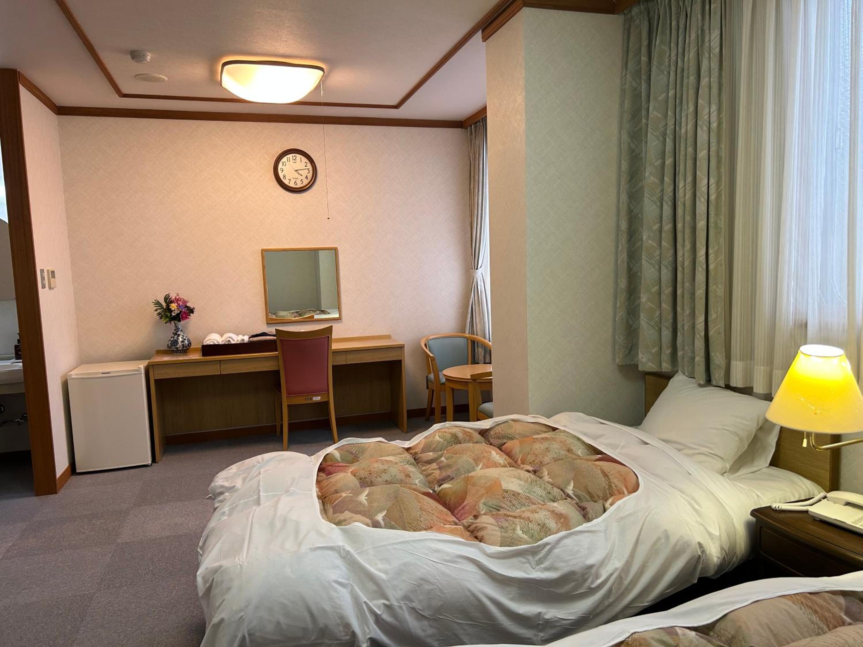 Superior Twin Room photo 3