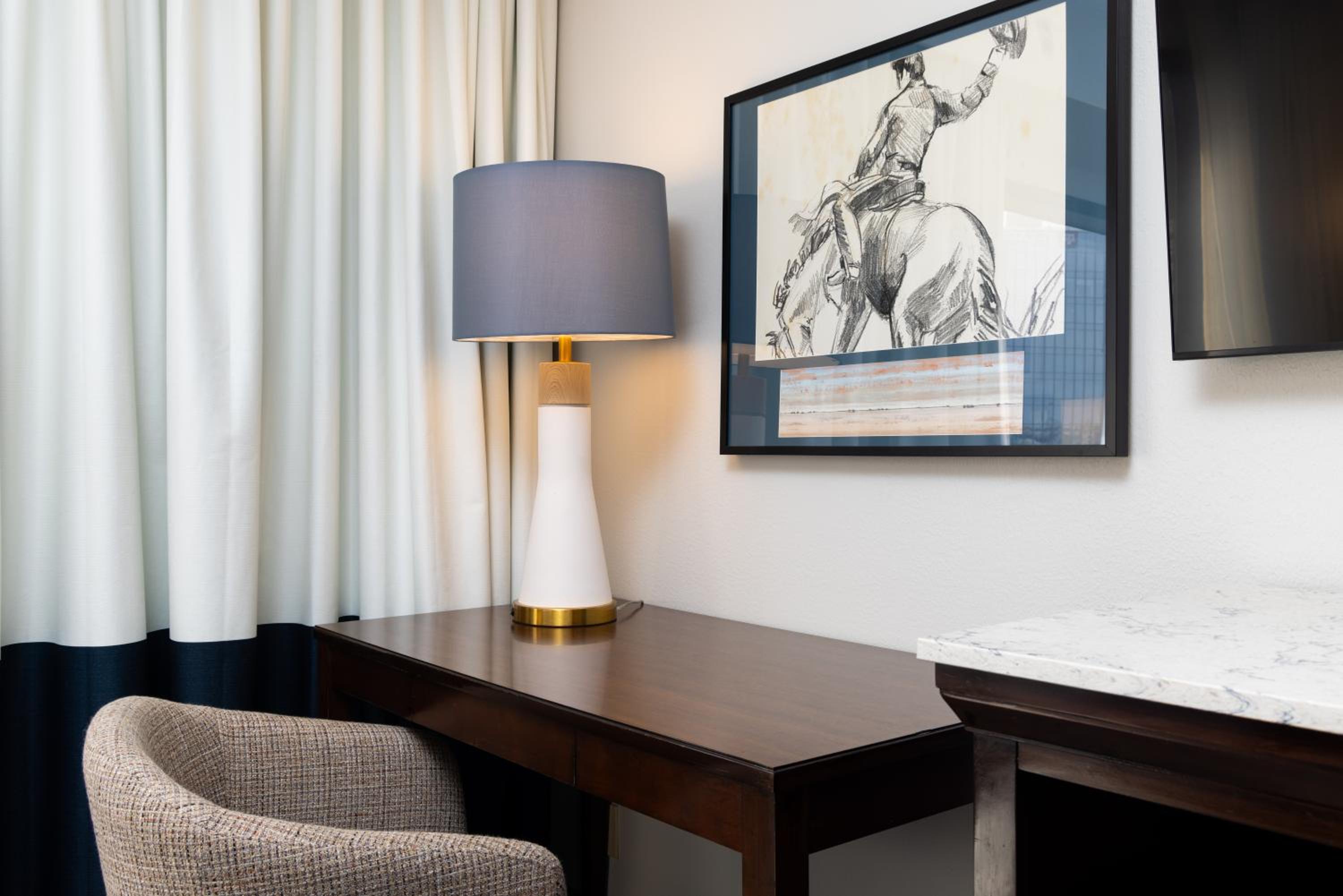 Junior King Suite with Kitchen and Tub - Mobility Accessible - Photo 15