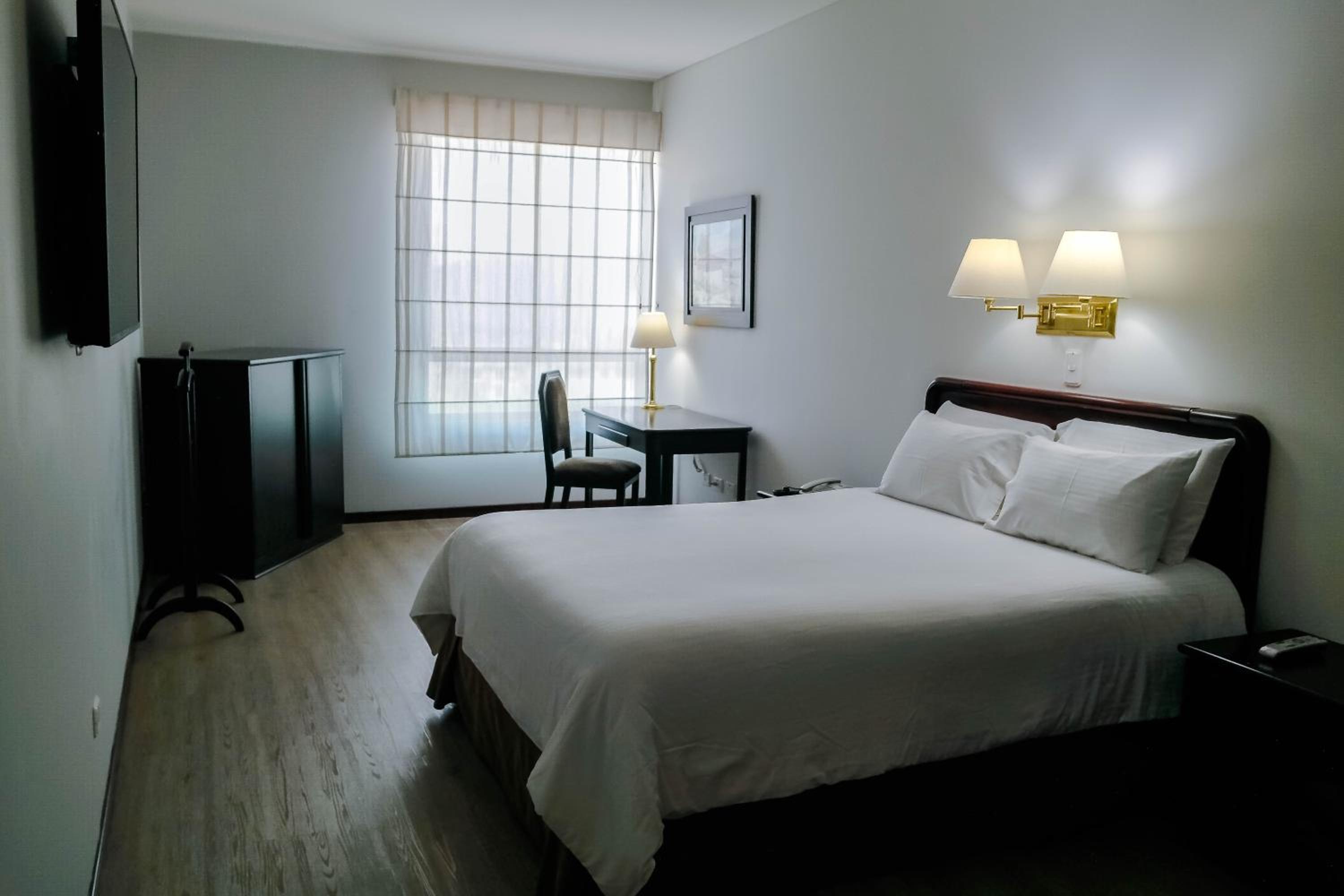 Double Room - Photo 9