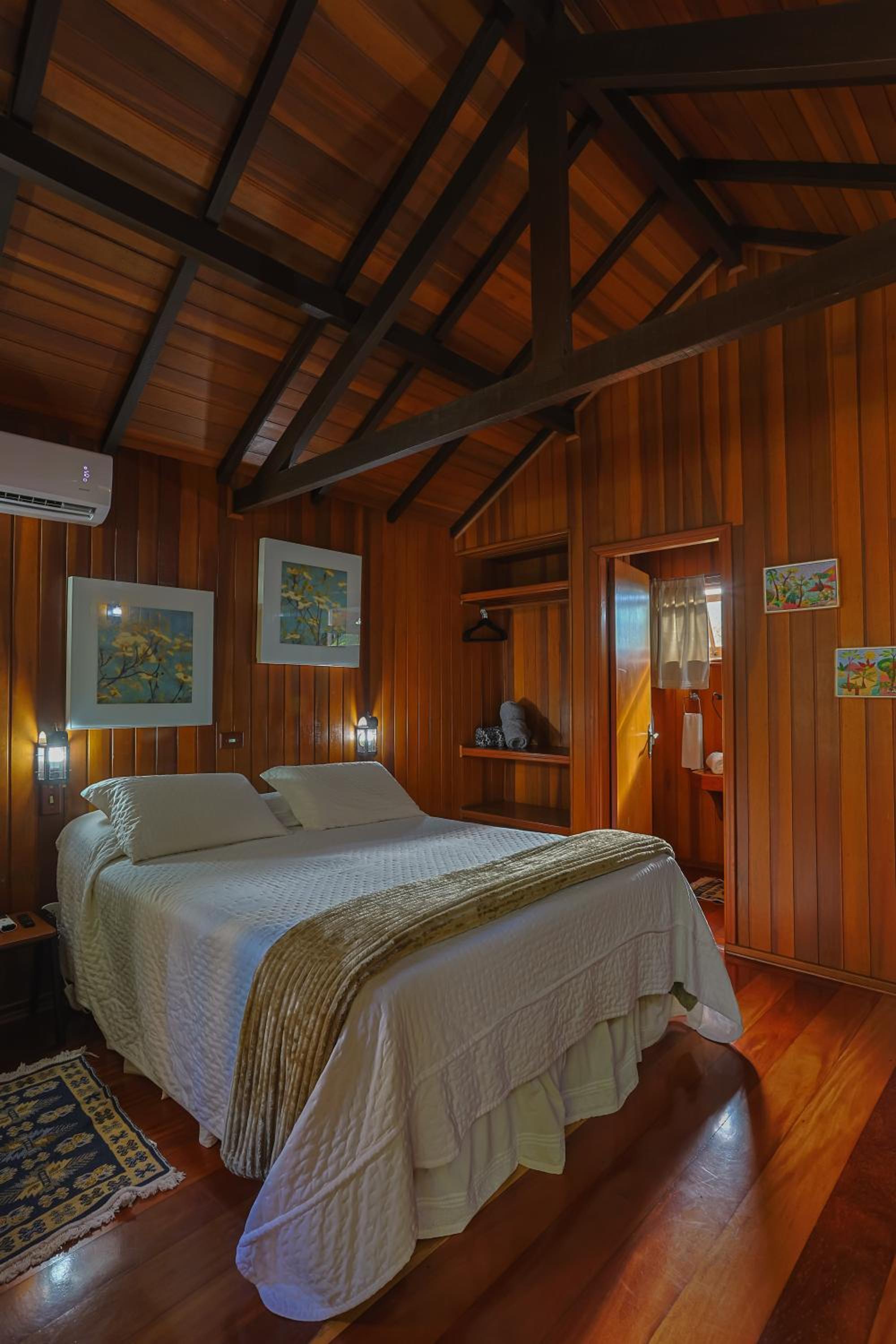 Deluxe Queen Room photo 3