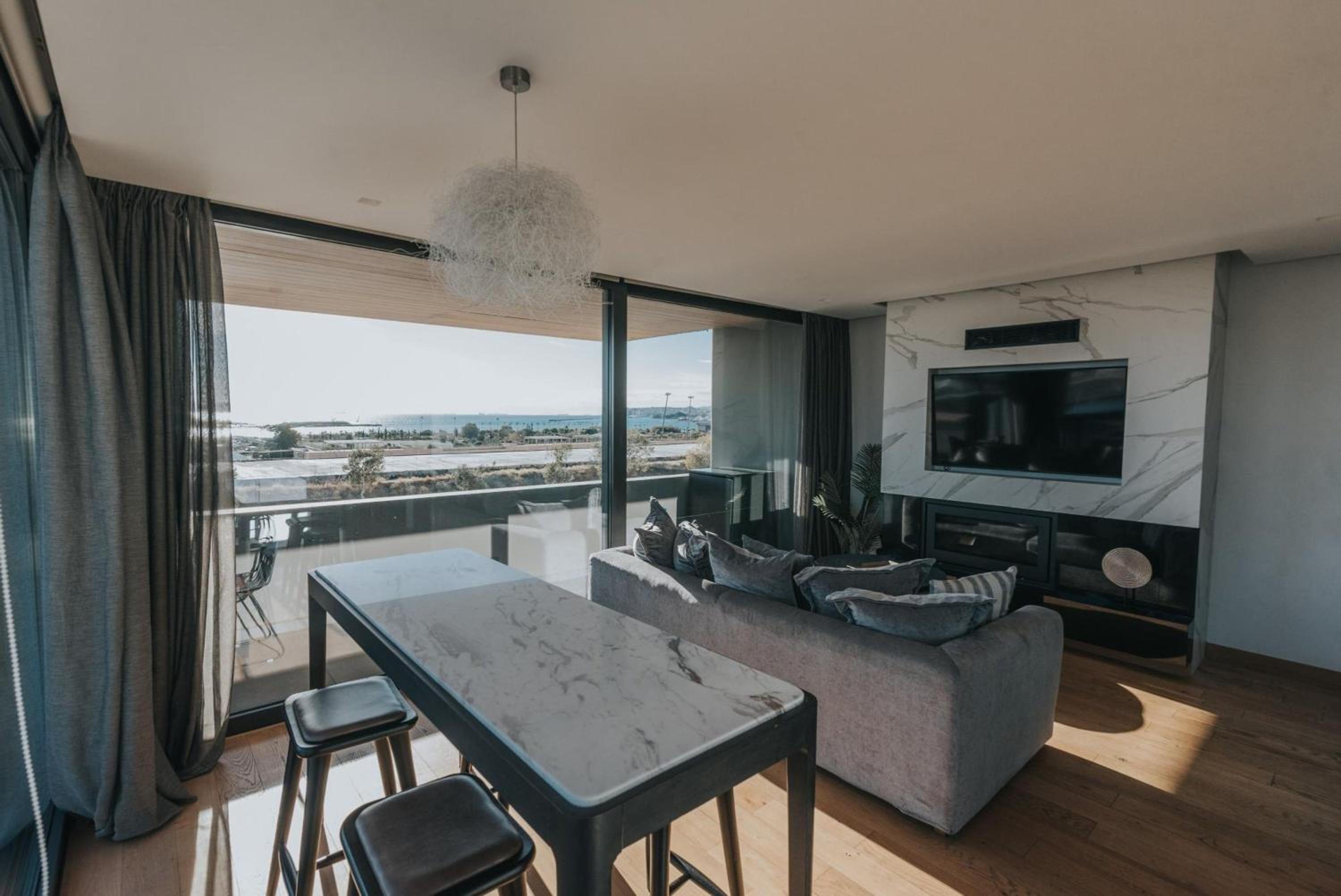 Serenity Apartment photo 2