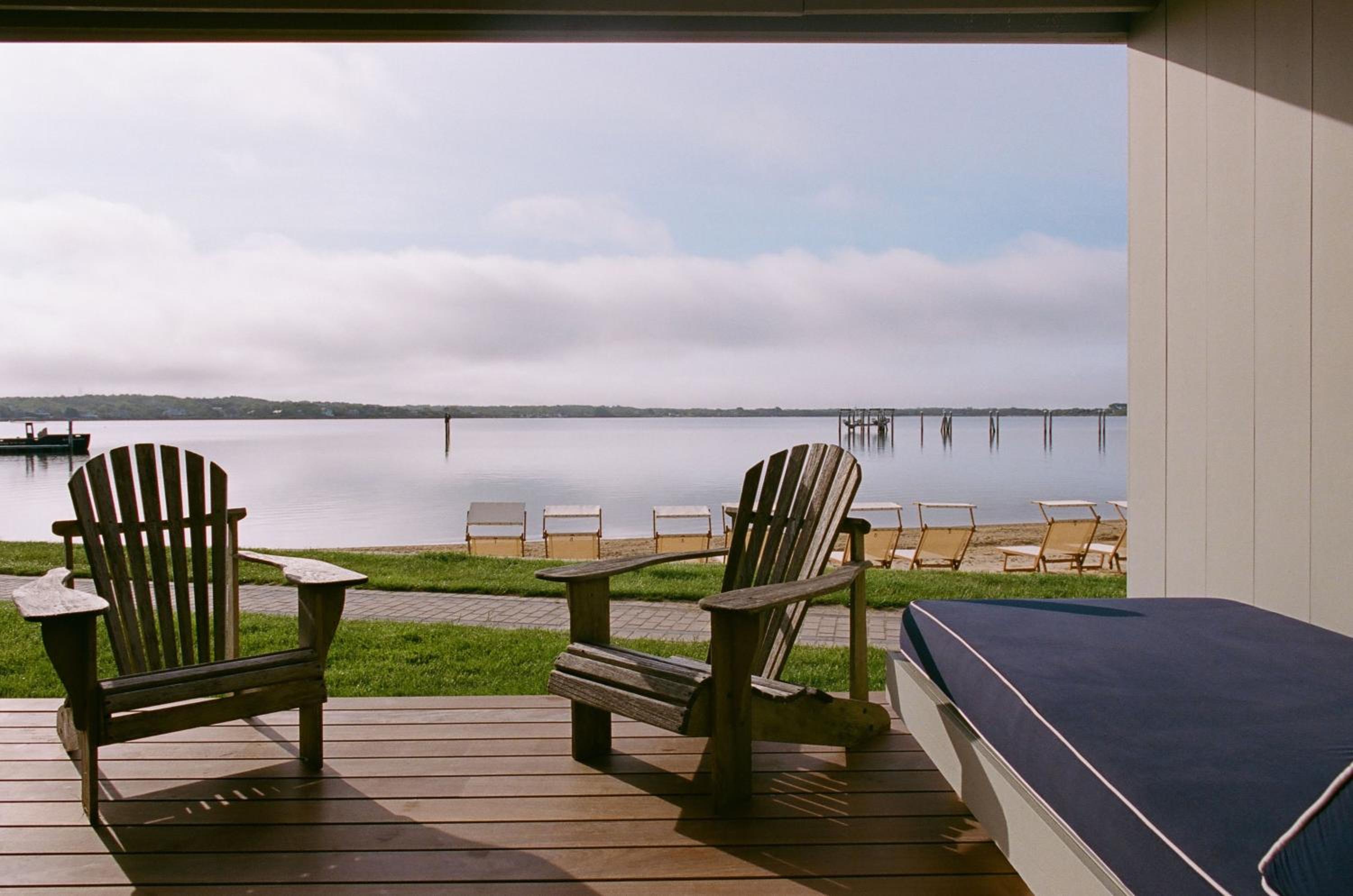 Beachfront King  - Photo 6
