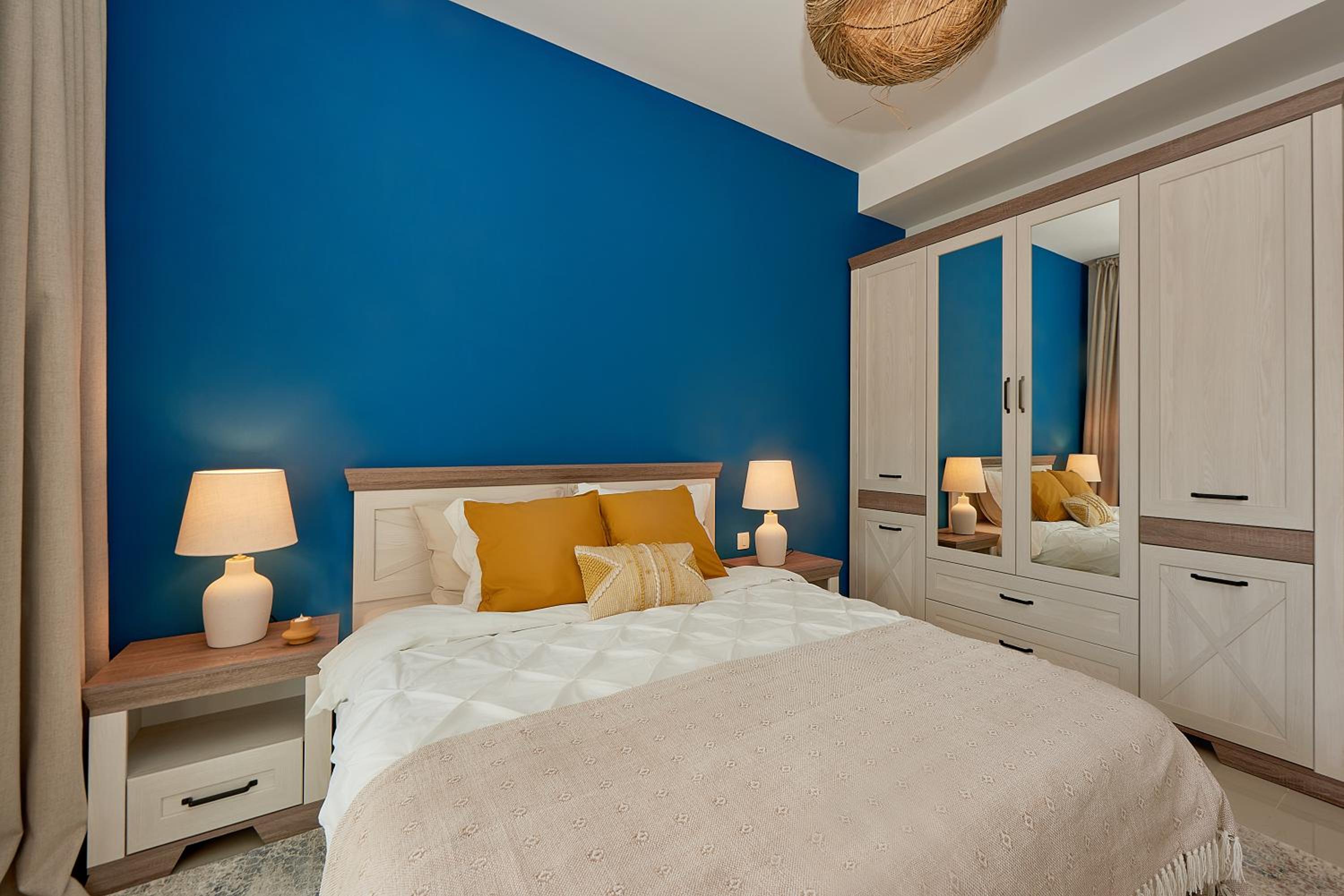 One-Bedroom Apartment with Balcony and Sea View photo 1