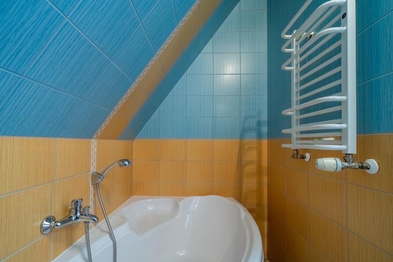 Deluxe Triple Room with Balcony - Photo 5