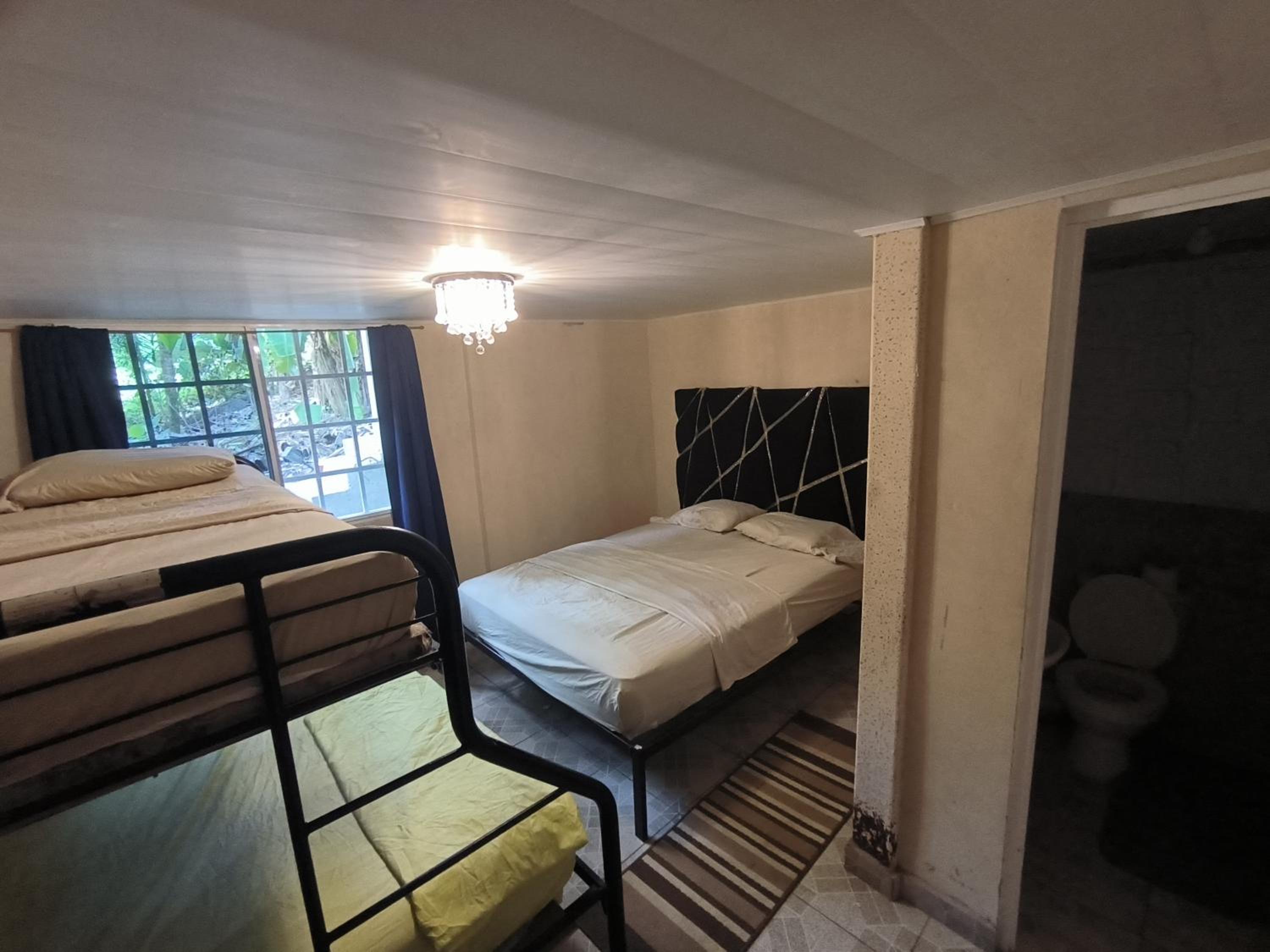 Double Room With Private Bathroom photo 1