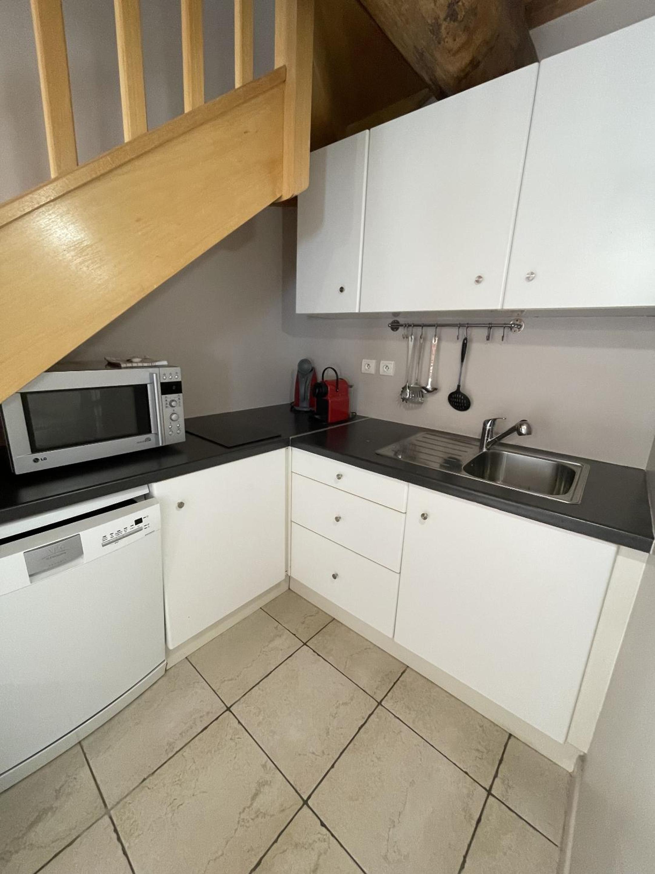 Two-Bedroom House photo 2