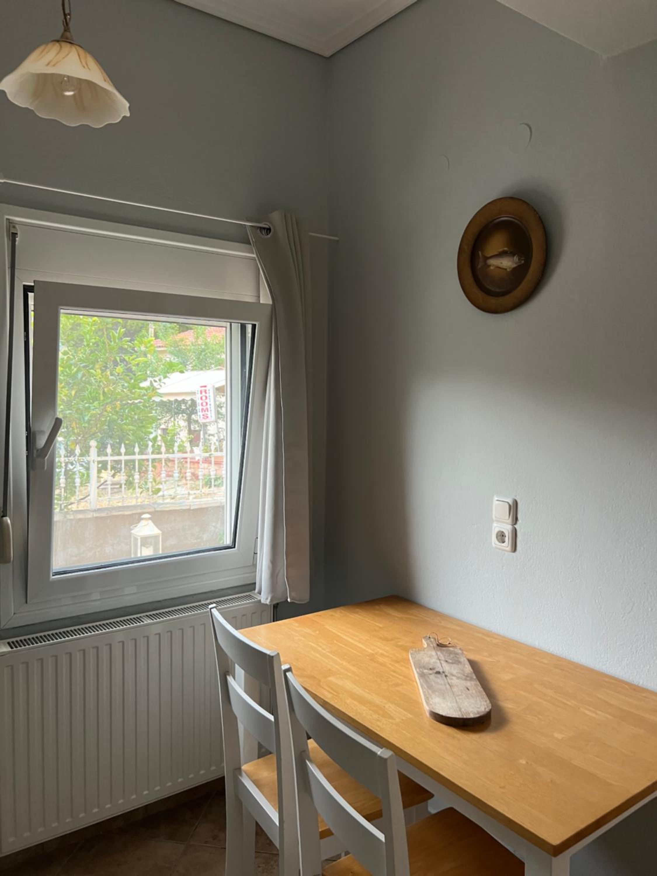Studio Apartment with King Bed photo 3