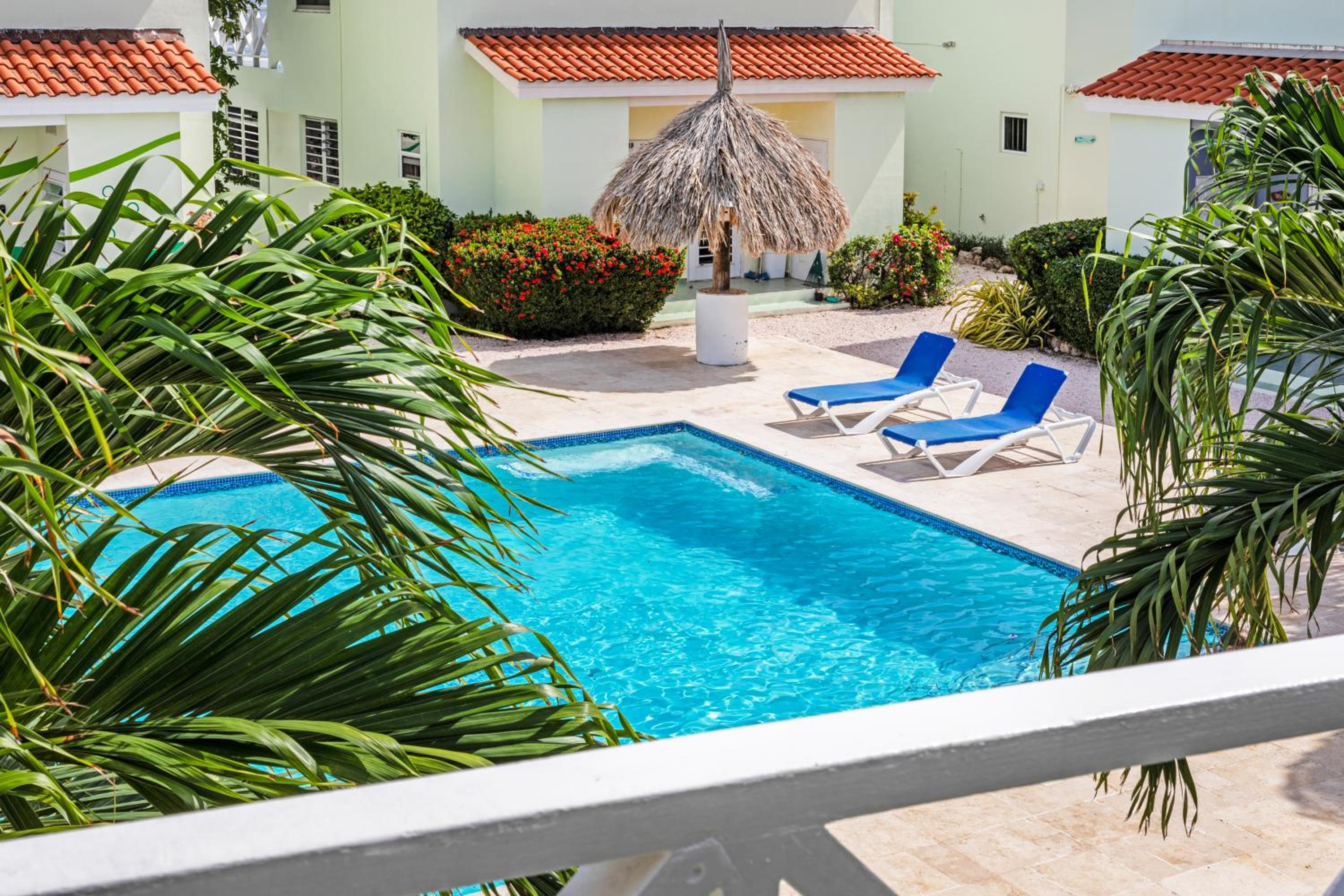 Studio with Pool View photo 2