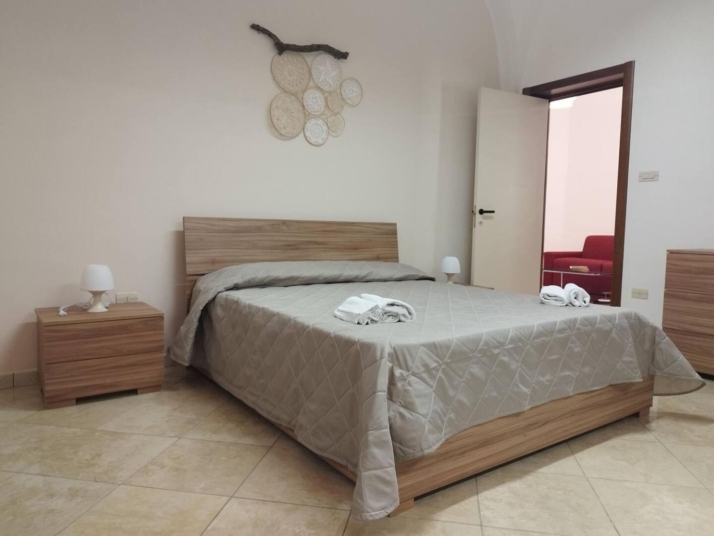 One-Bedroom House photo 1