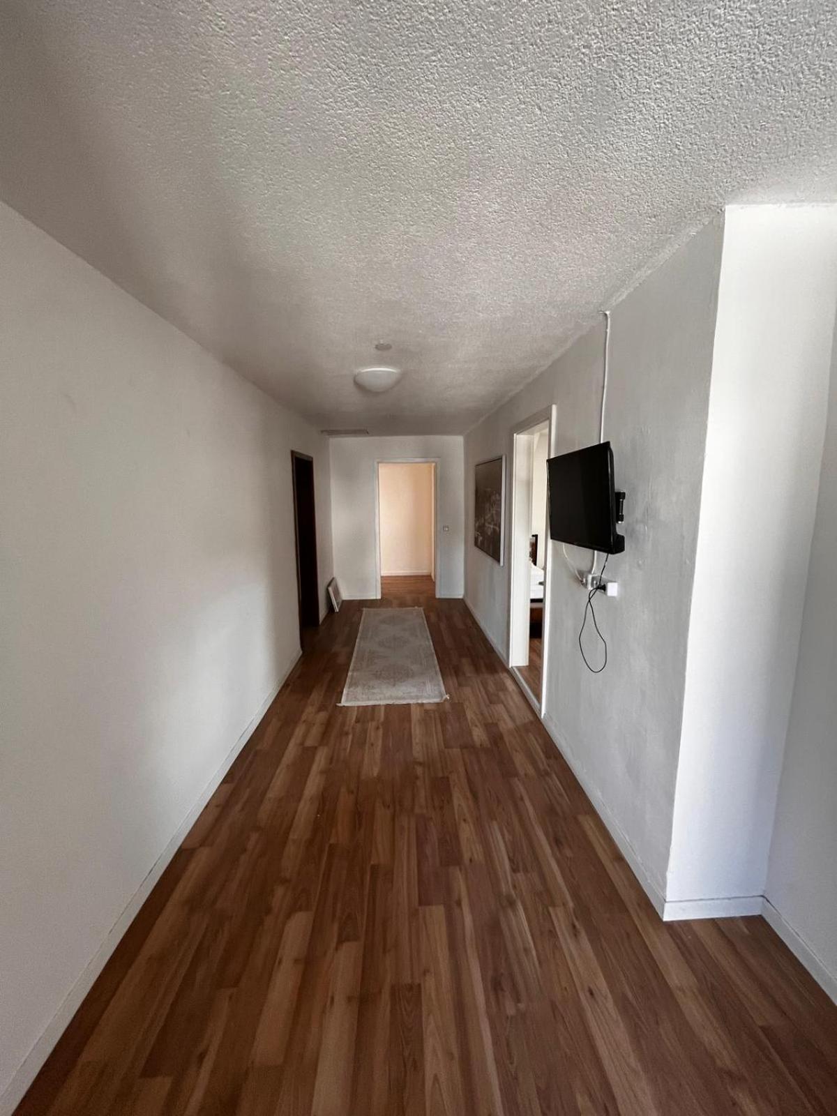 Apartment photo 2