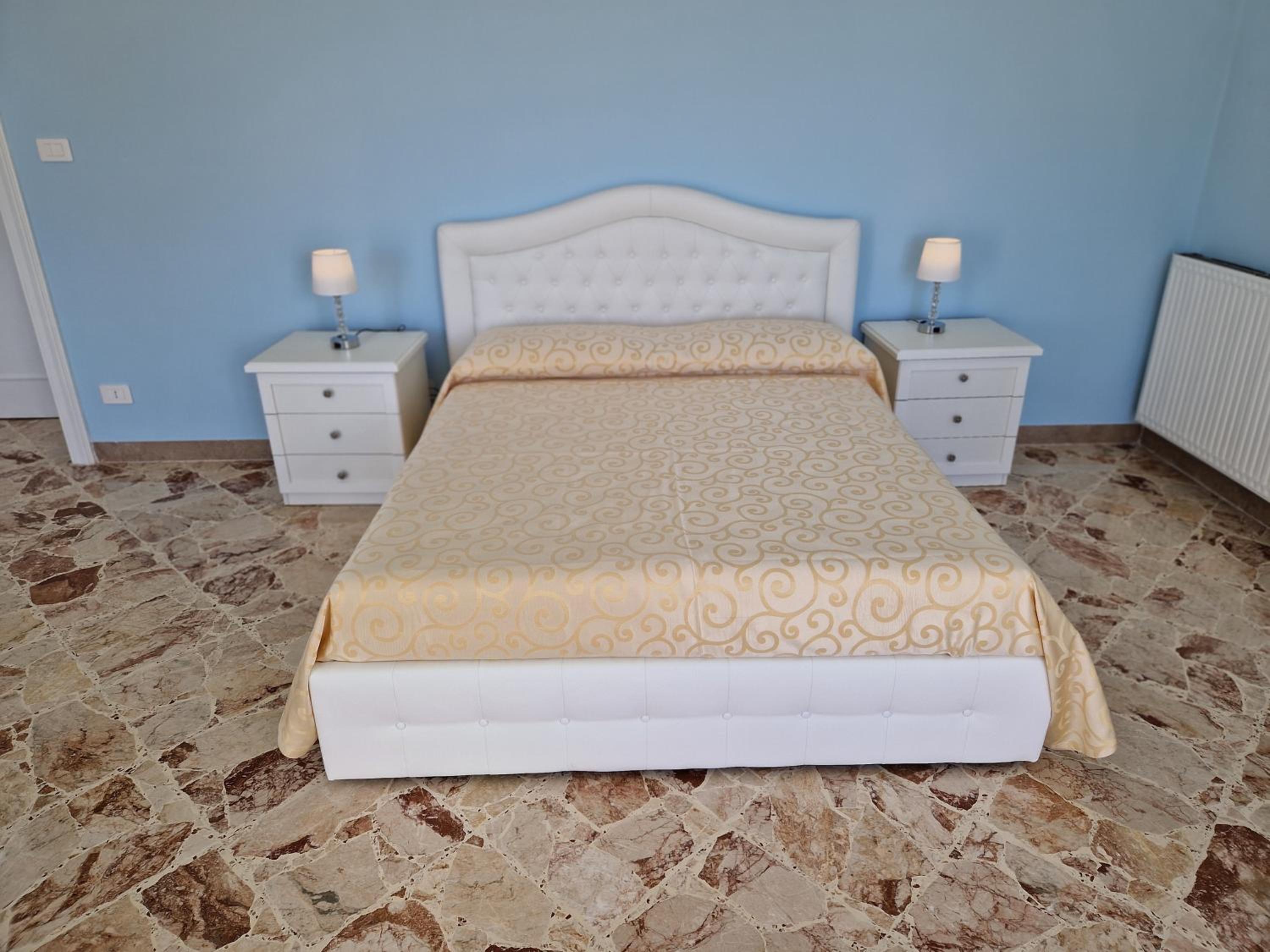 Deluxe Double Room with Balcony and Sea View