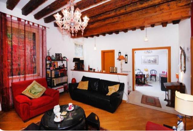 Apartment photo 1