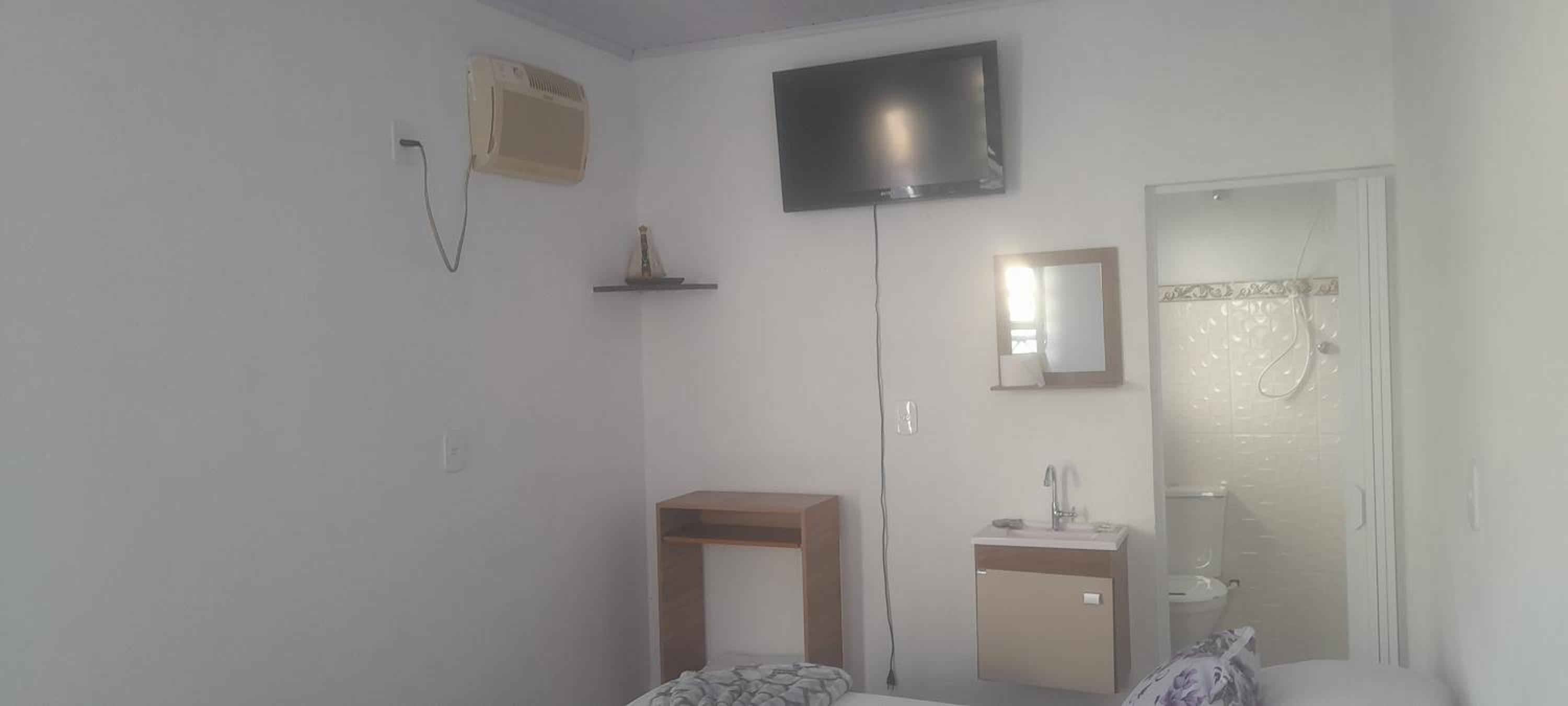 Triple Room with Pool View - Photo 4