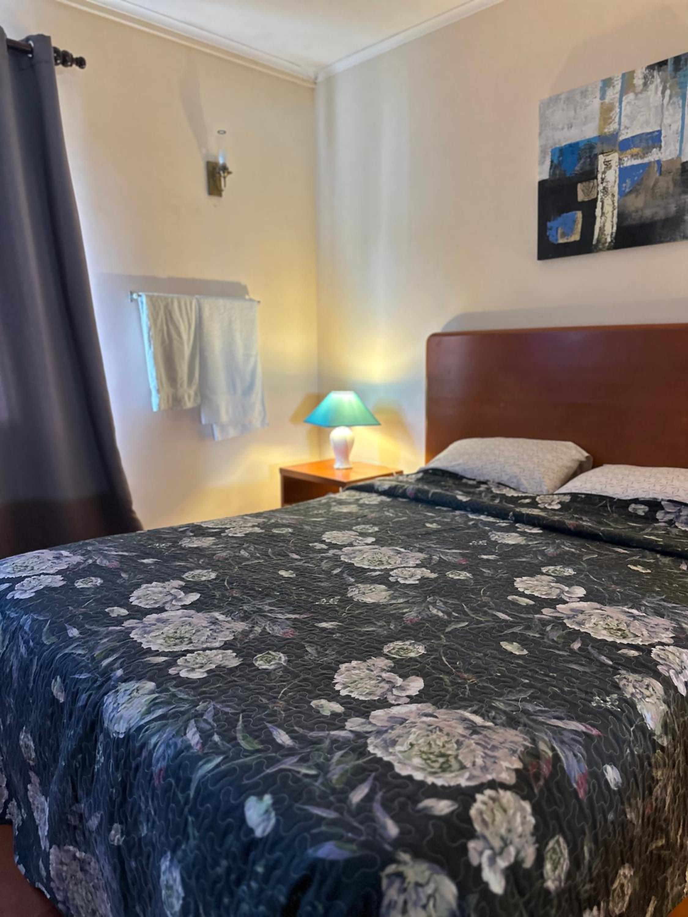 Double Room with Private Bathroom - Photo 9