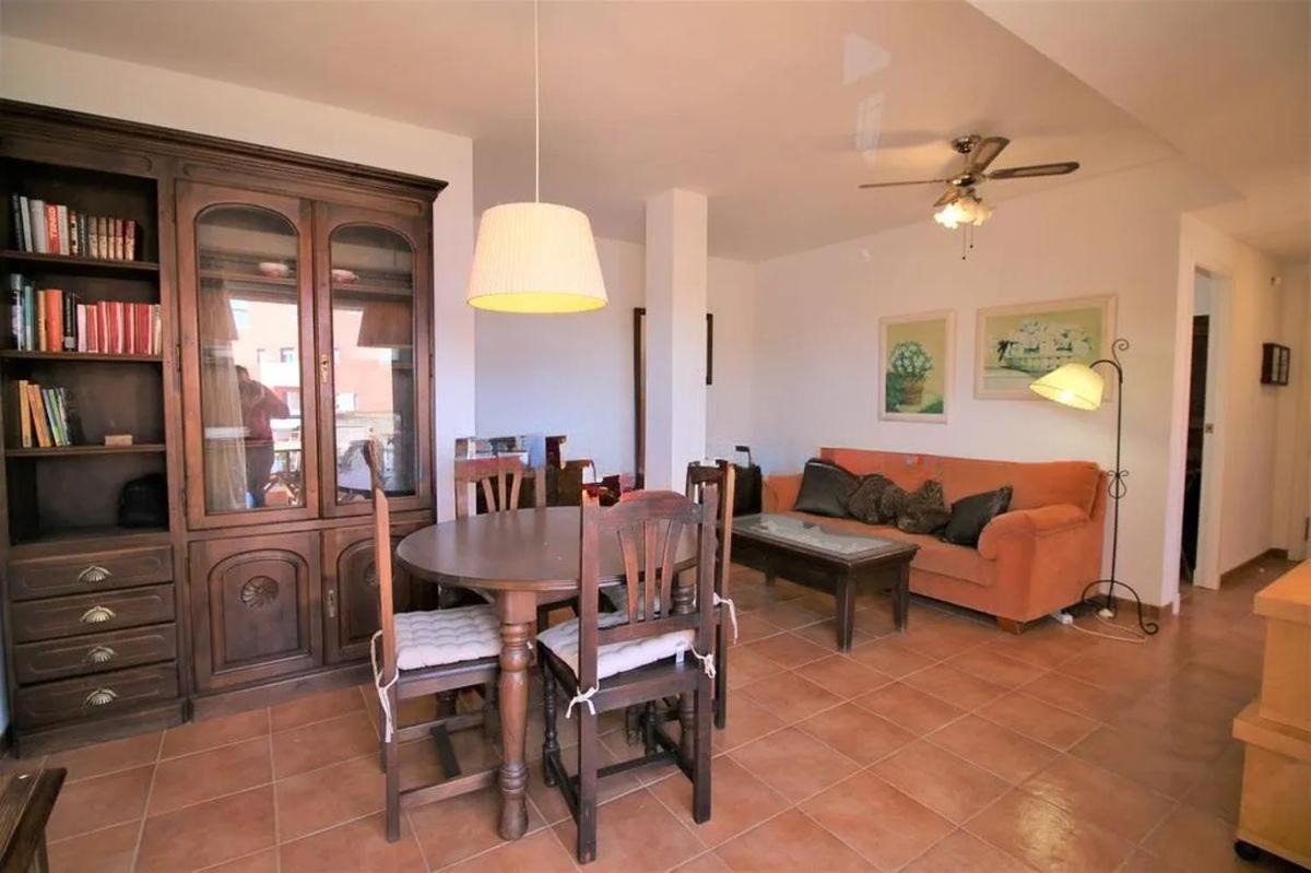 Two-Bedroom Apartment photo 2