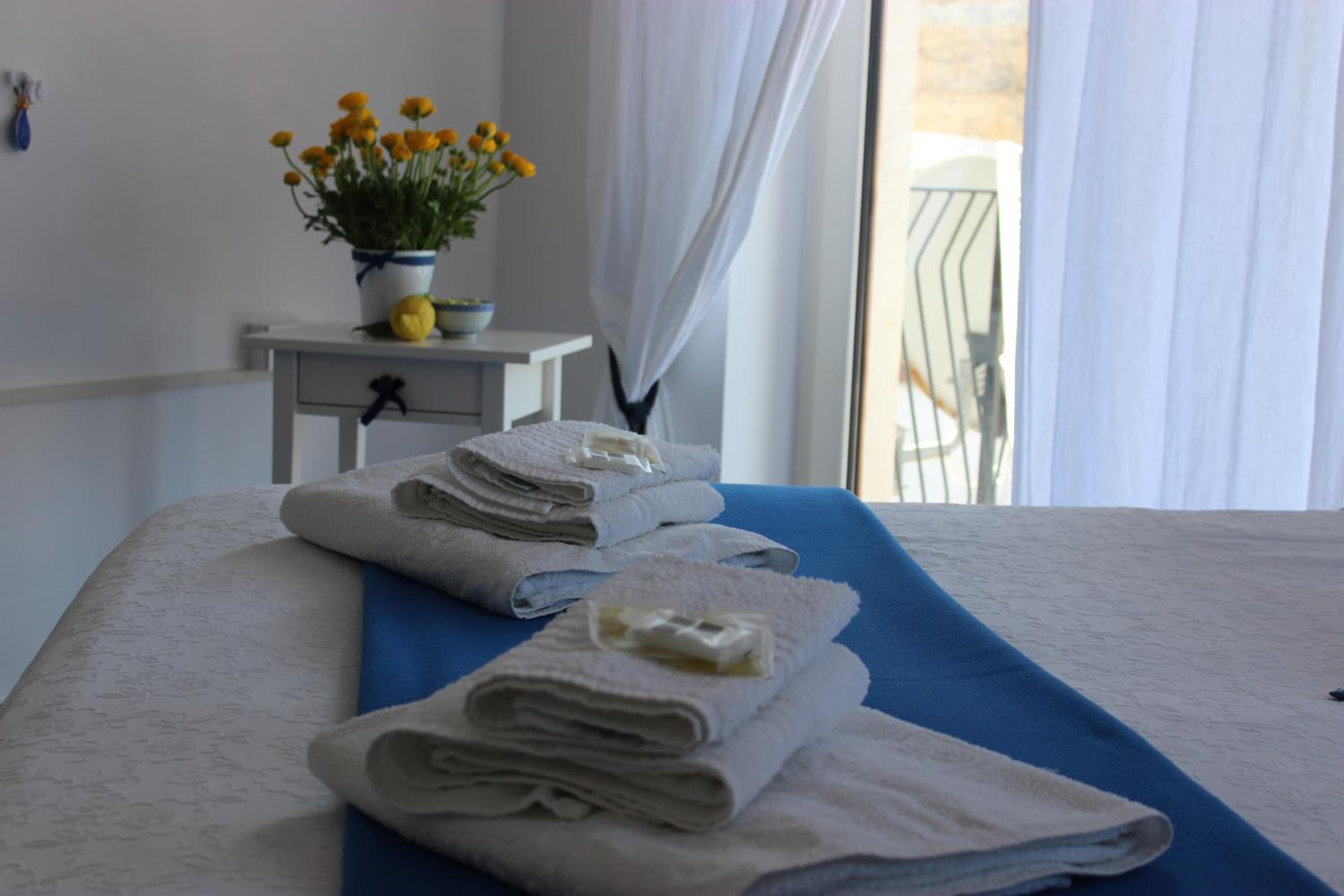 Double Room with Balcony and Sea View