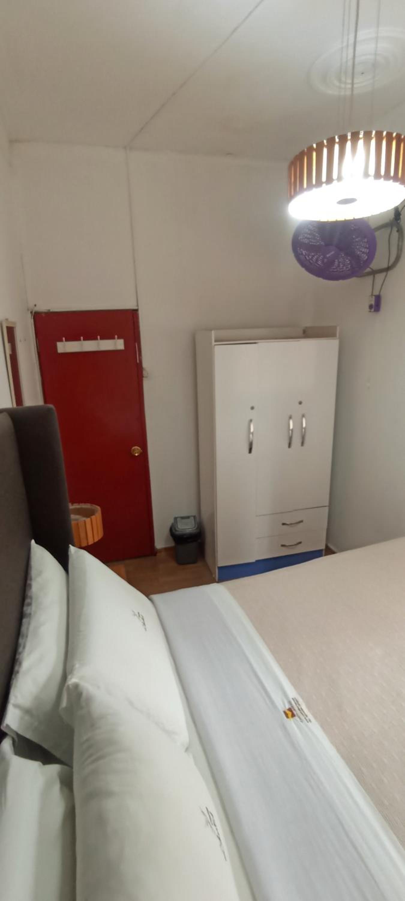 Double Room with Shared Bathroom photo 2