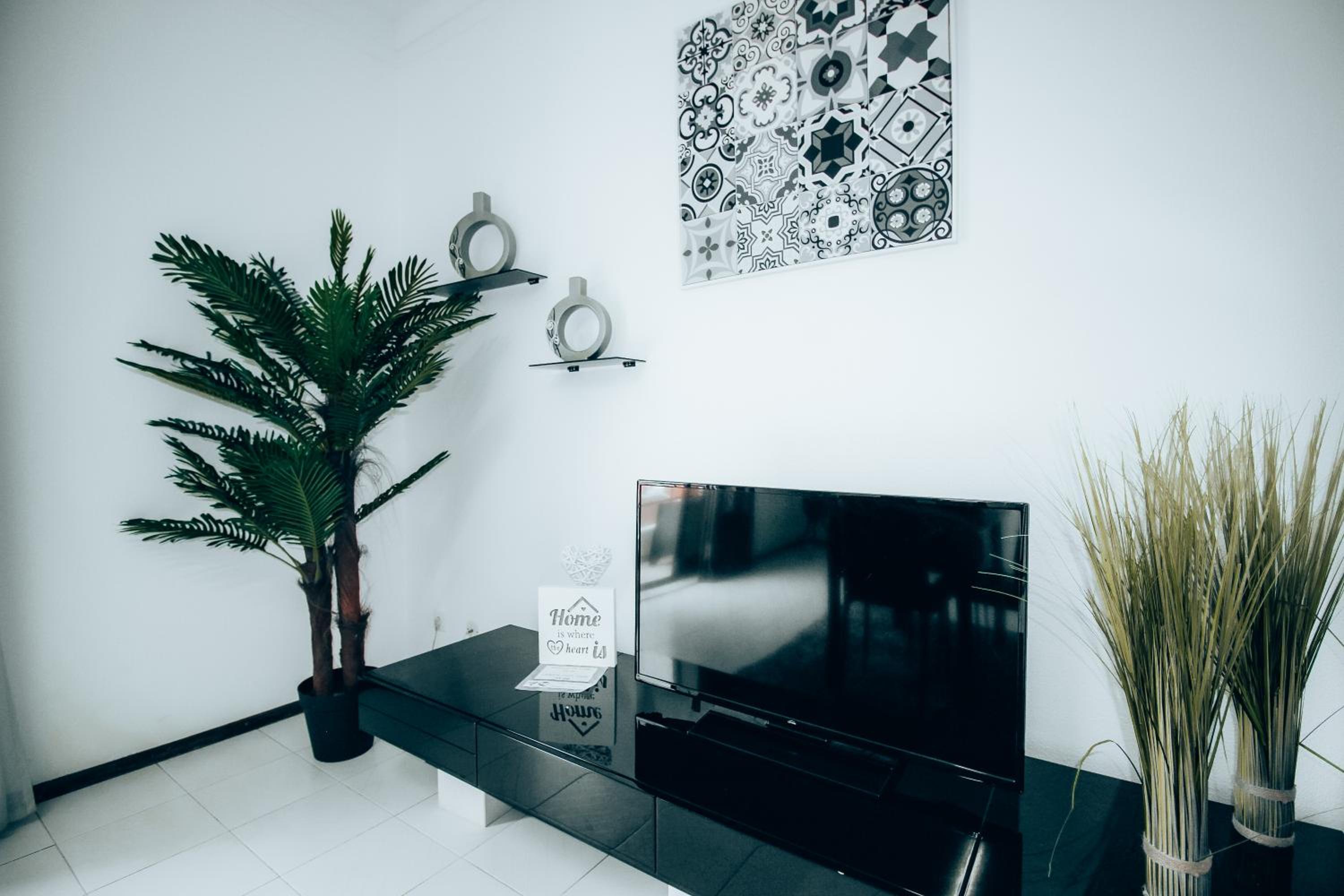 Two-Bedroom Apartment - Photo 40