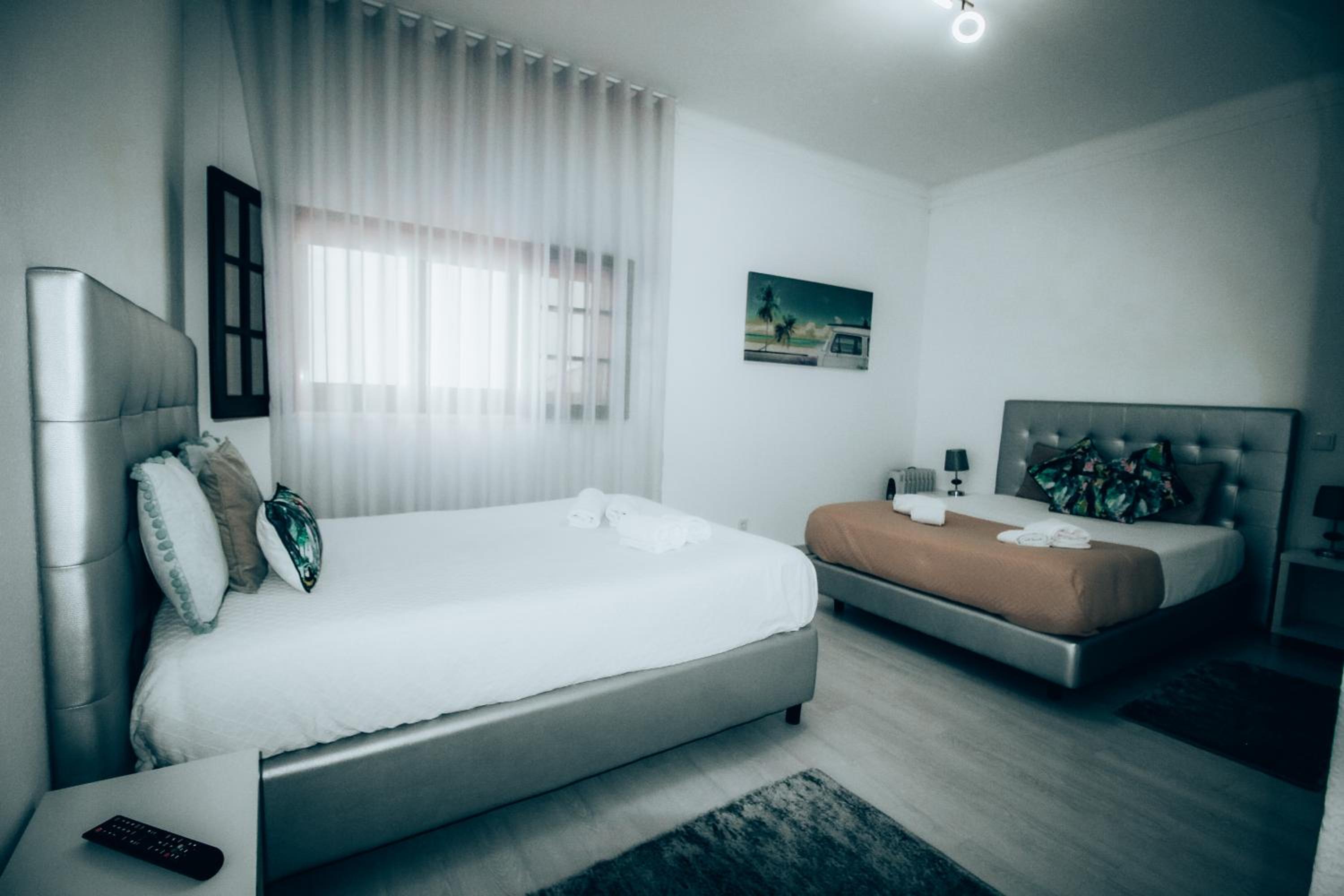Two-Bedroom Apartment - Photo 21