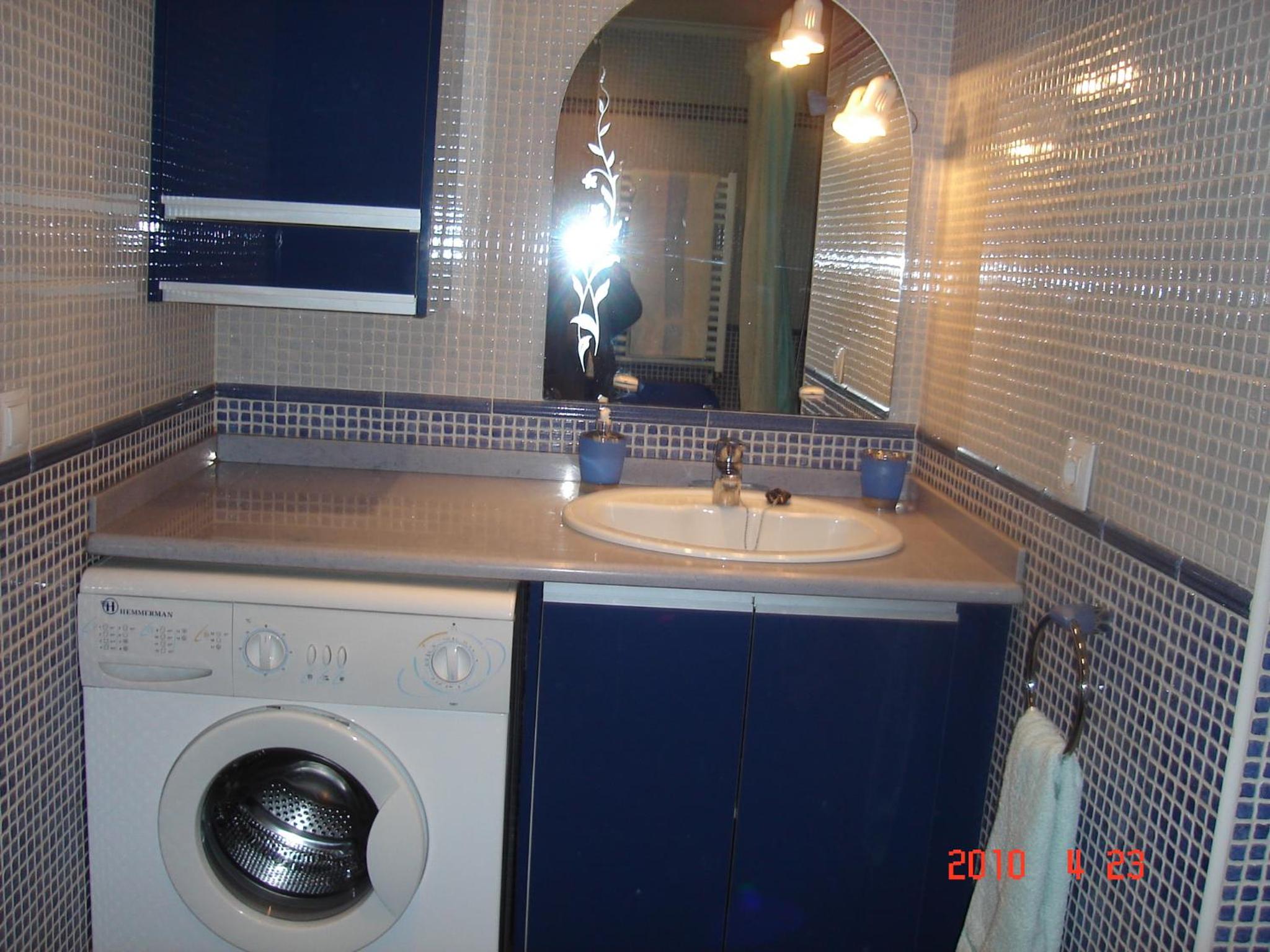 Three-Bedroom House photo 2