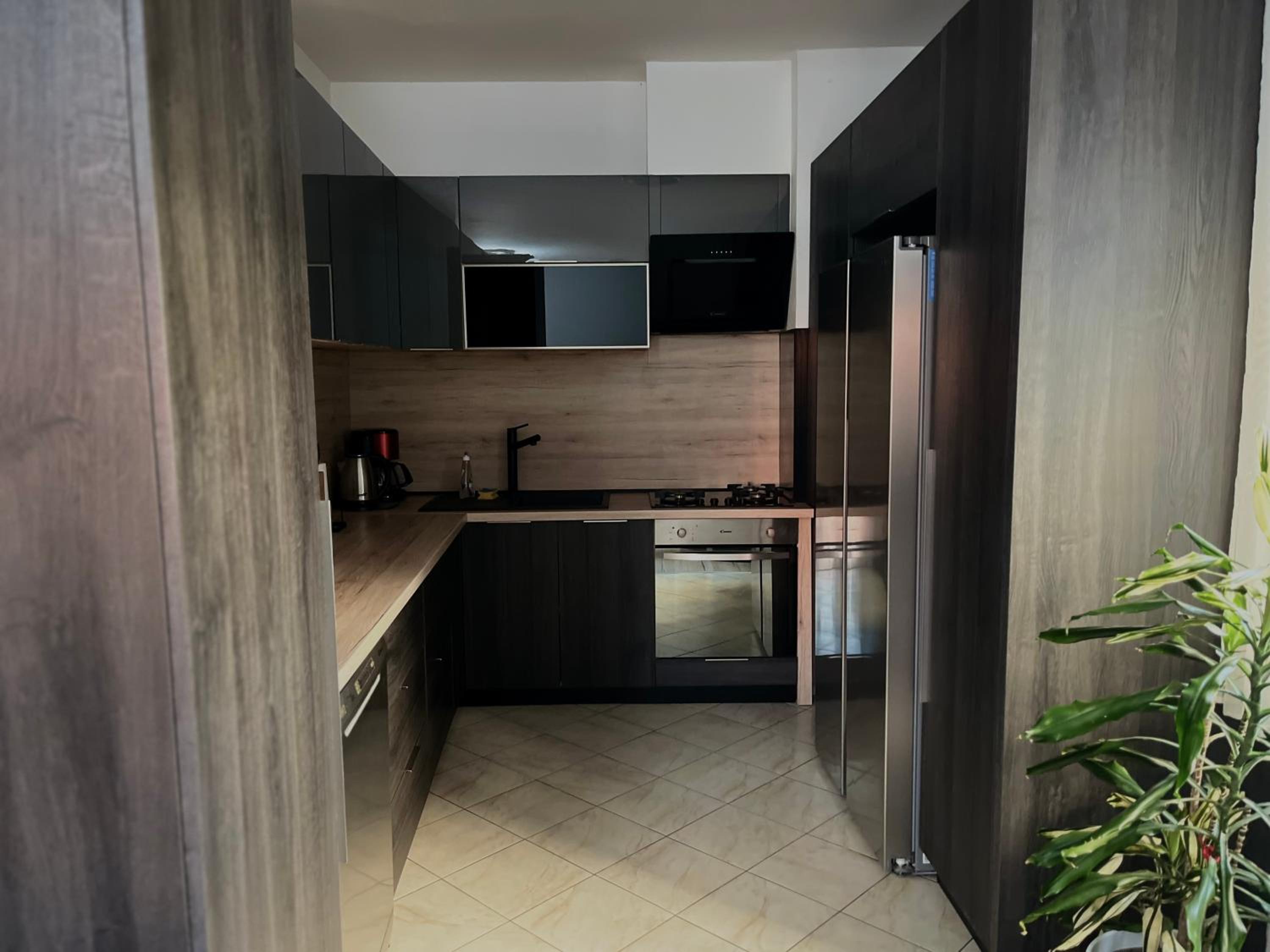 Apartment with Sea View - Photo 7