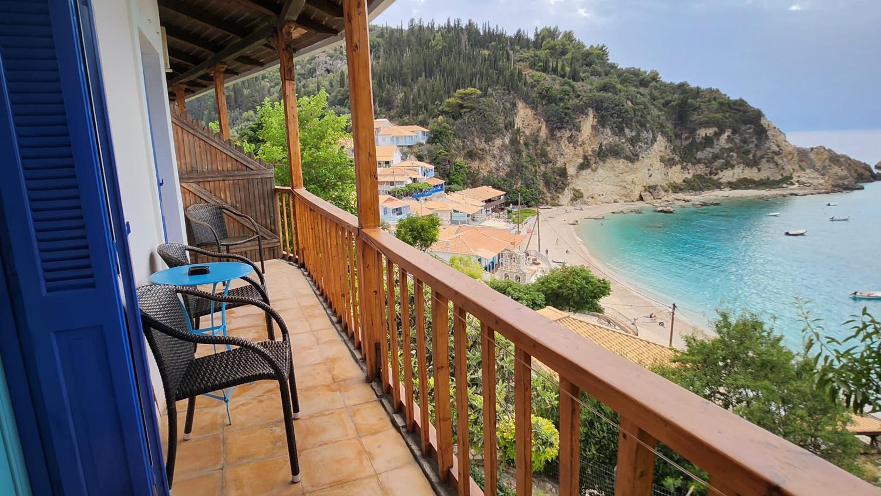 Standard Triple Room with Sea View photo 1
