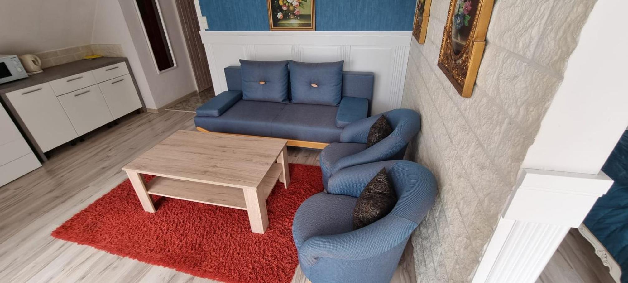 One-Bedroom Apartment with Balcony - Photo 5