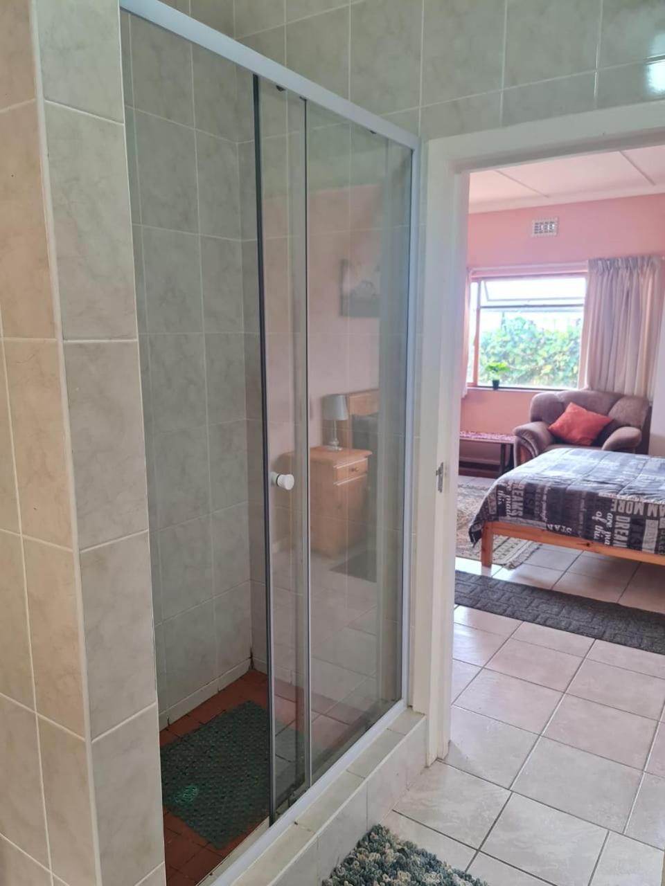 Family Room With Private Bathroom photo 2
