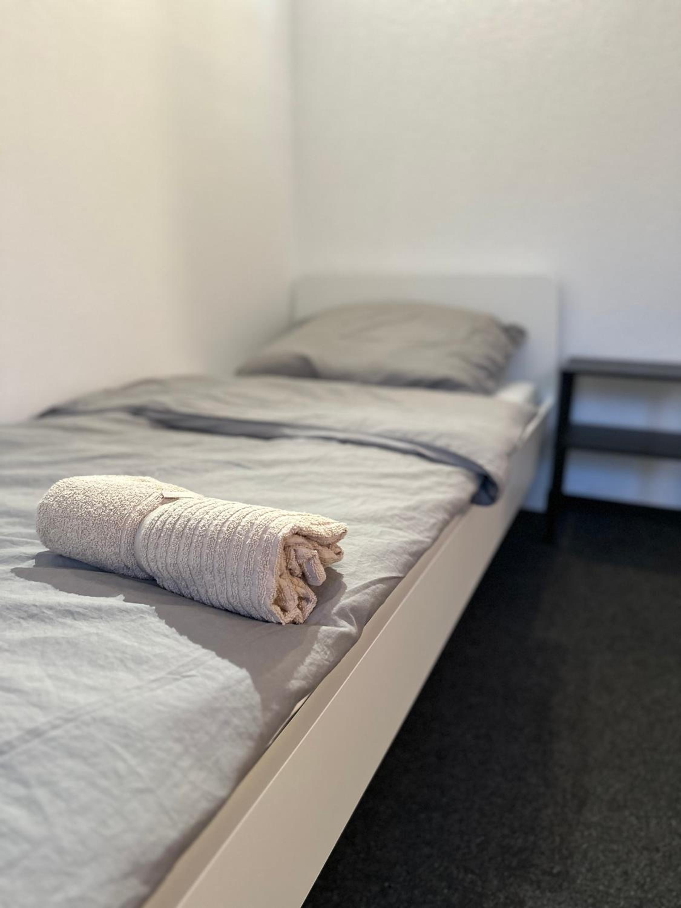 Double Room with Shared Bathroom photo 2