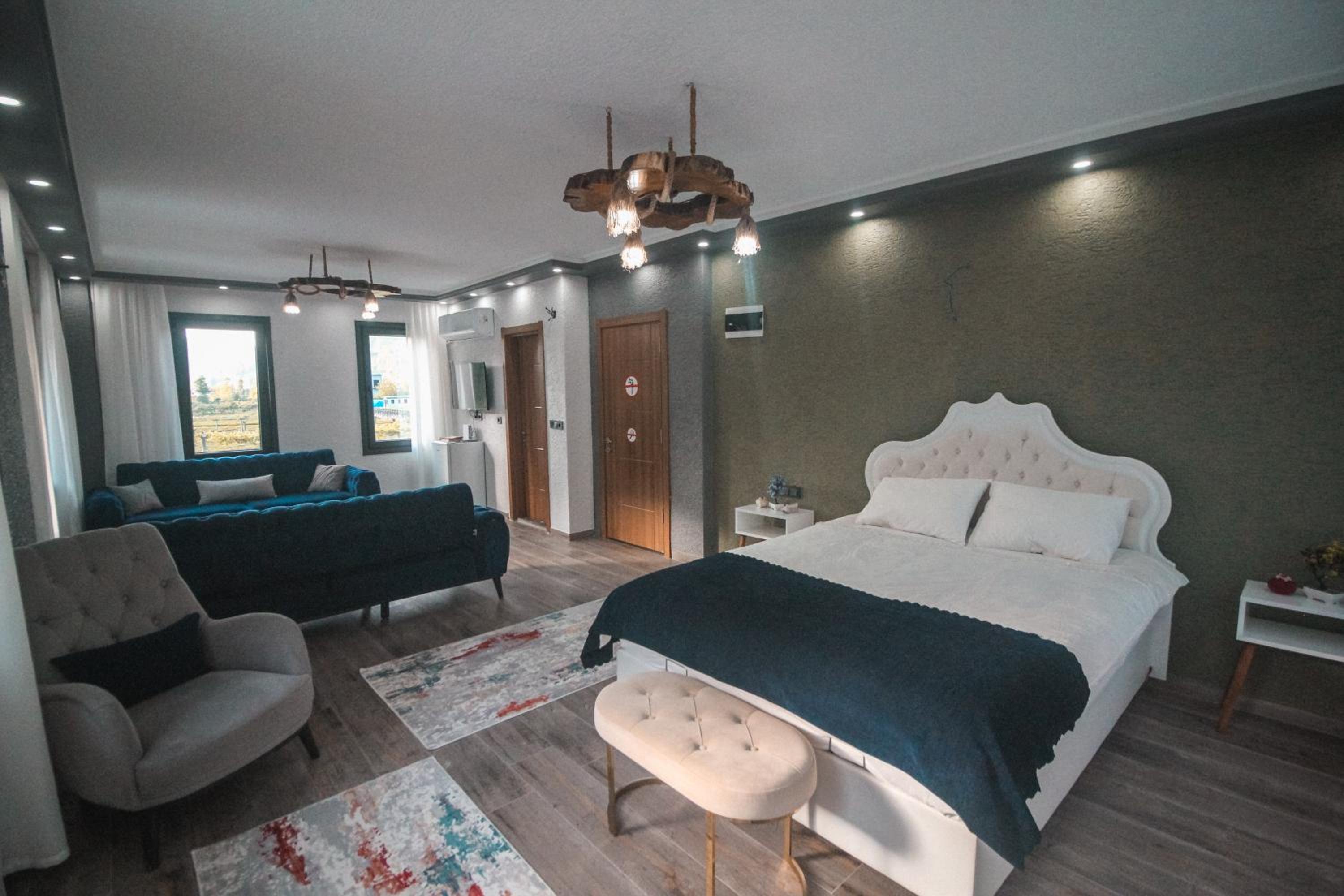 One-Bedroom Loft Apartment
