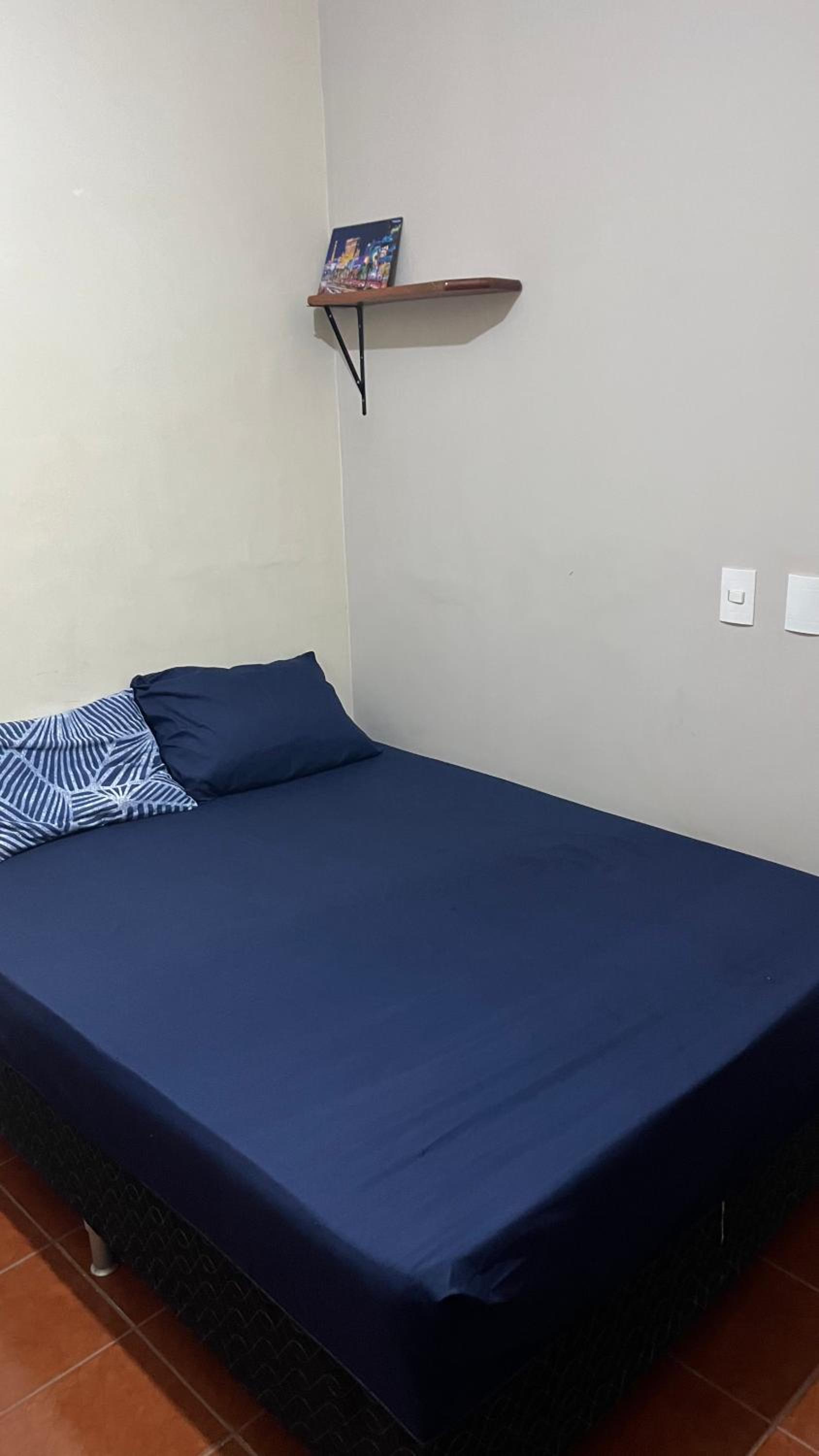 Single Room With Shared Bathroom photo 3