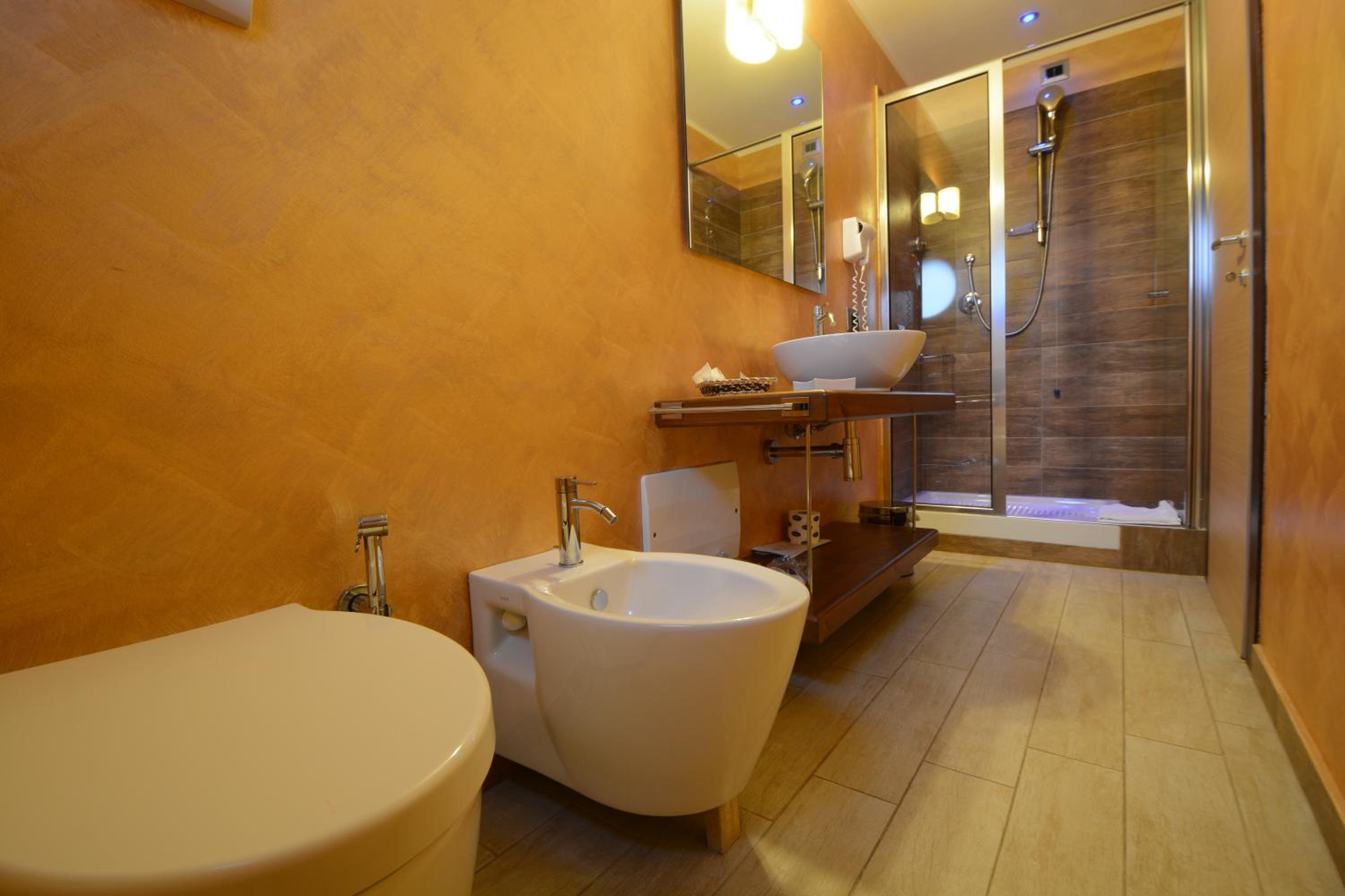 Double or Twin Room with Balcony photo 3