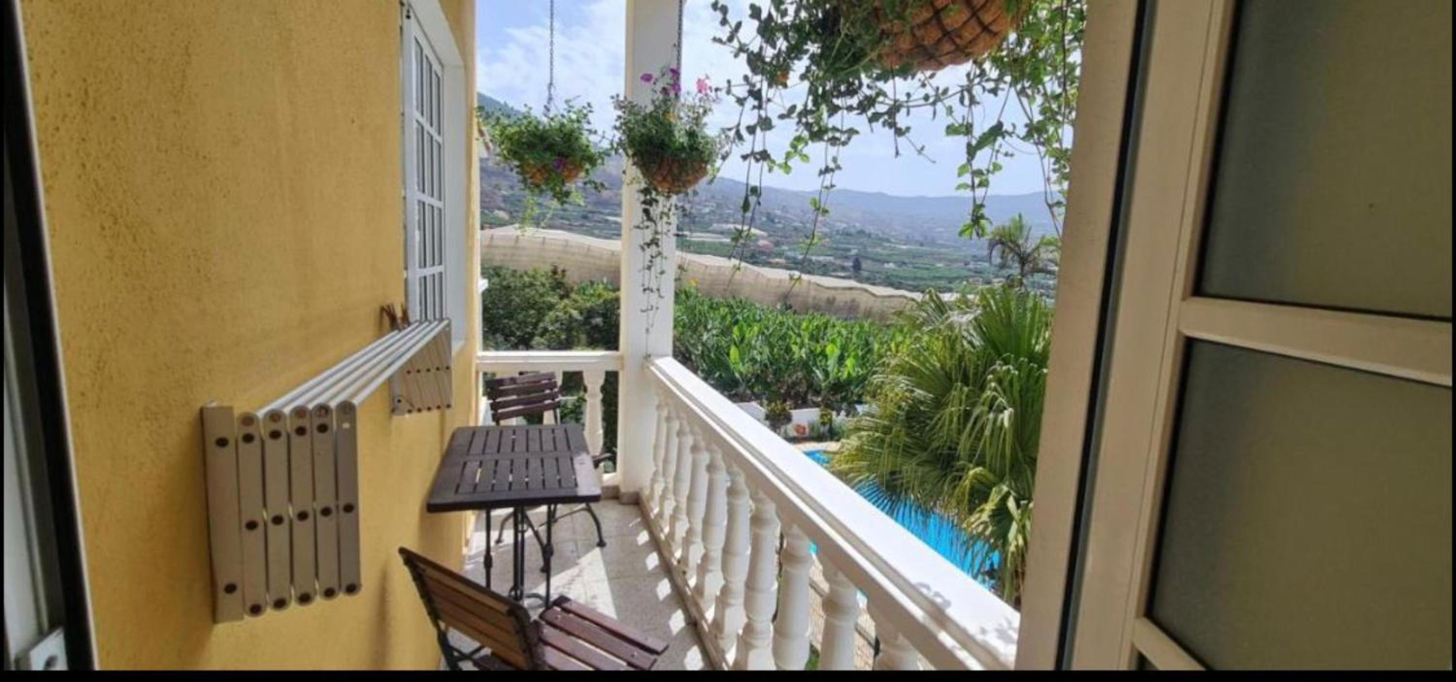 Two-Bedroom Deluxe Apartment with Garden View photo 2
