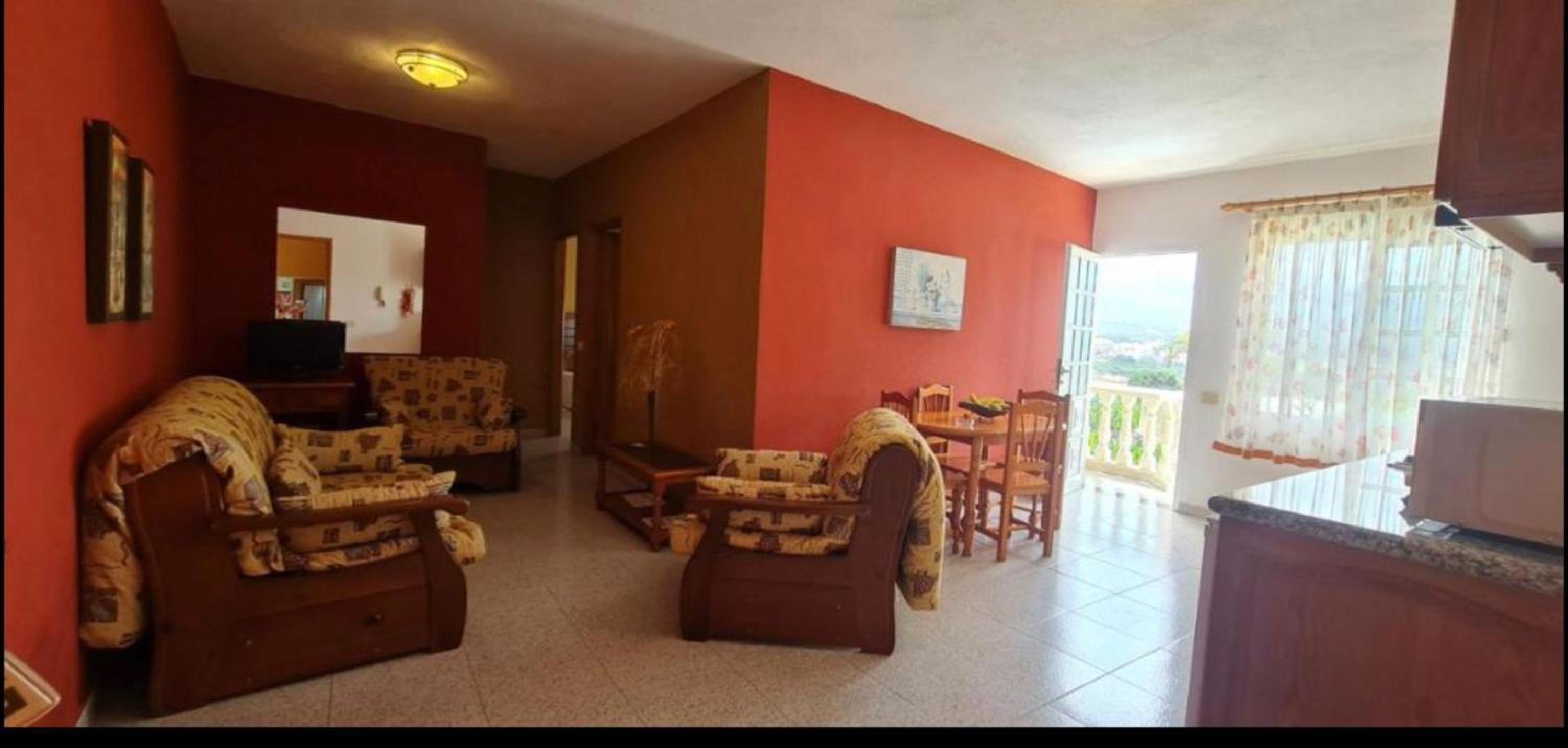 Two-Bedroom Deluxe Apartment with Garden View photo 2