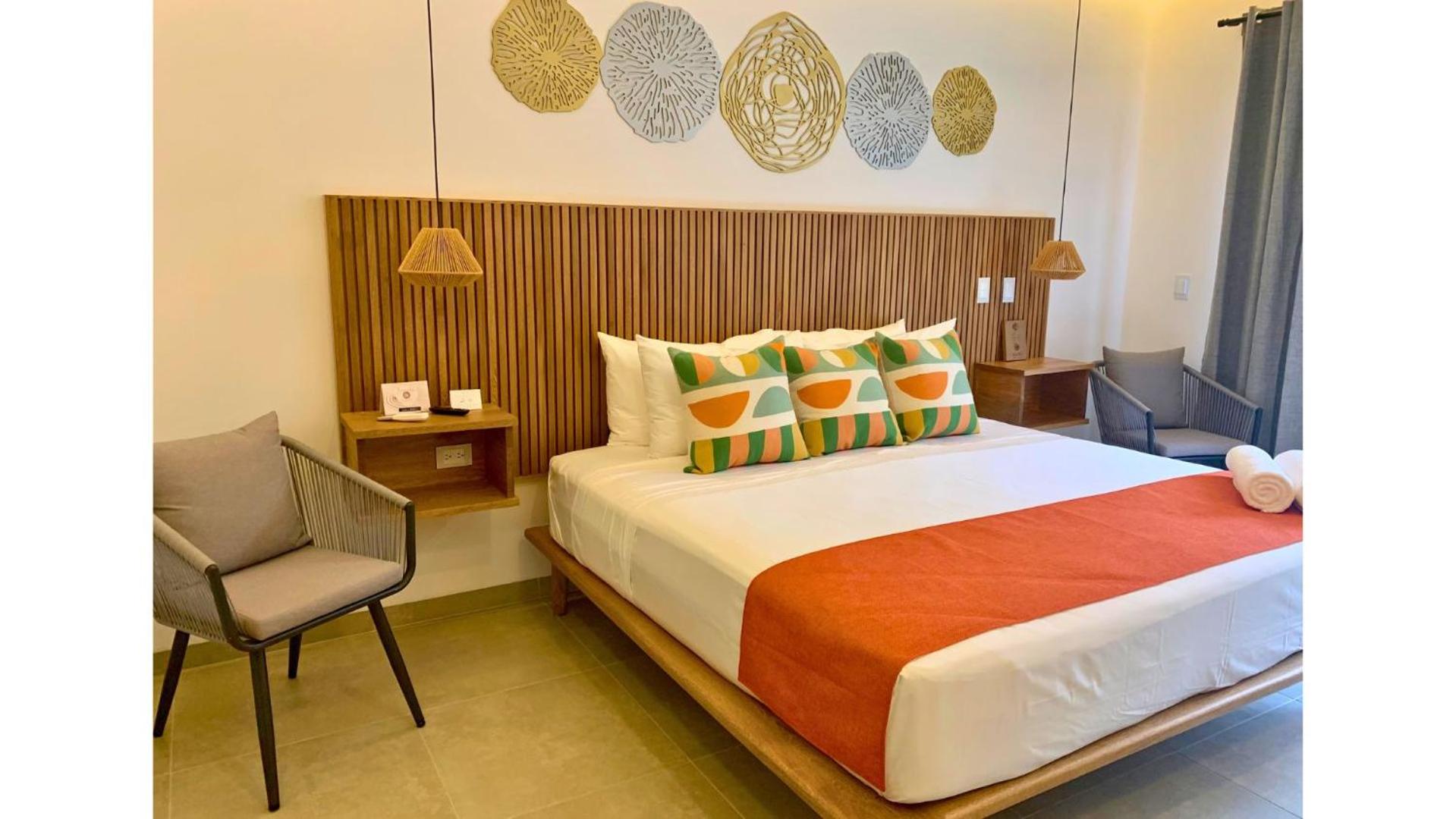 Deluxe King Suite