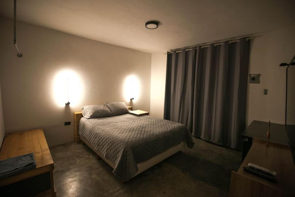 One-Bedroom House photo 1