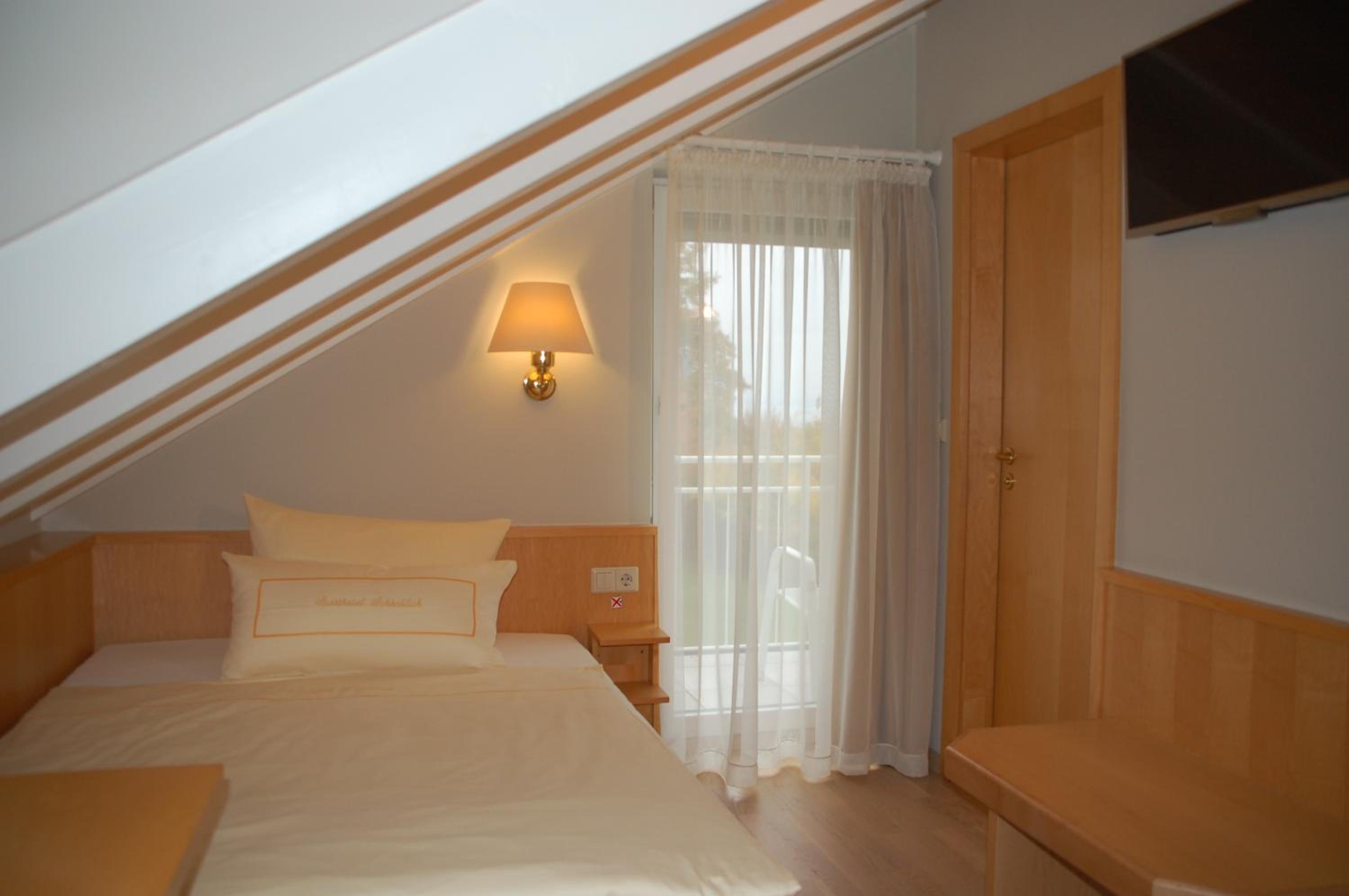 Deluxe Single Room photo 3