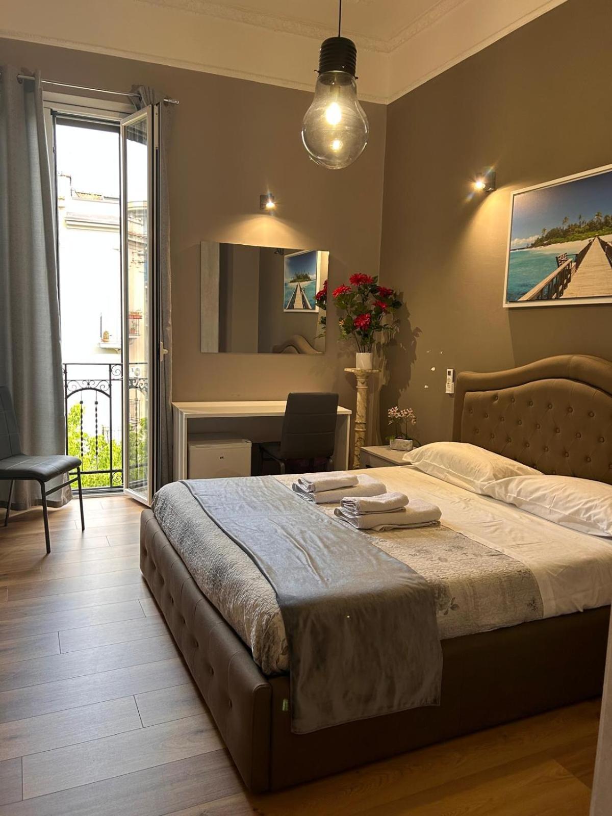 Double Room with Private External Bathroom