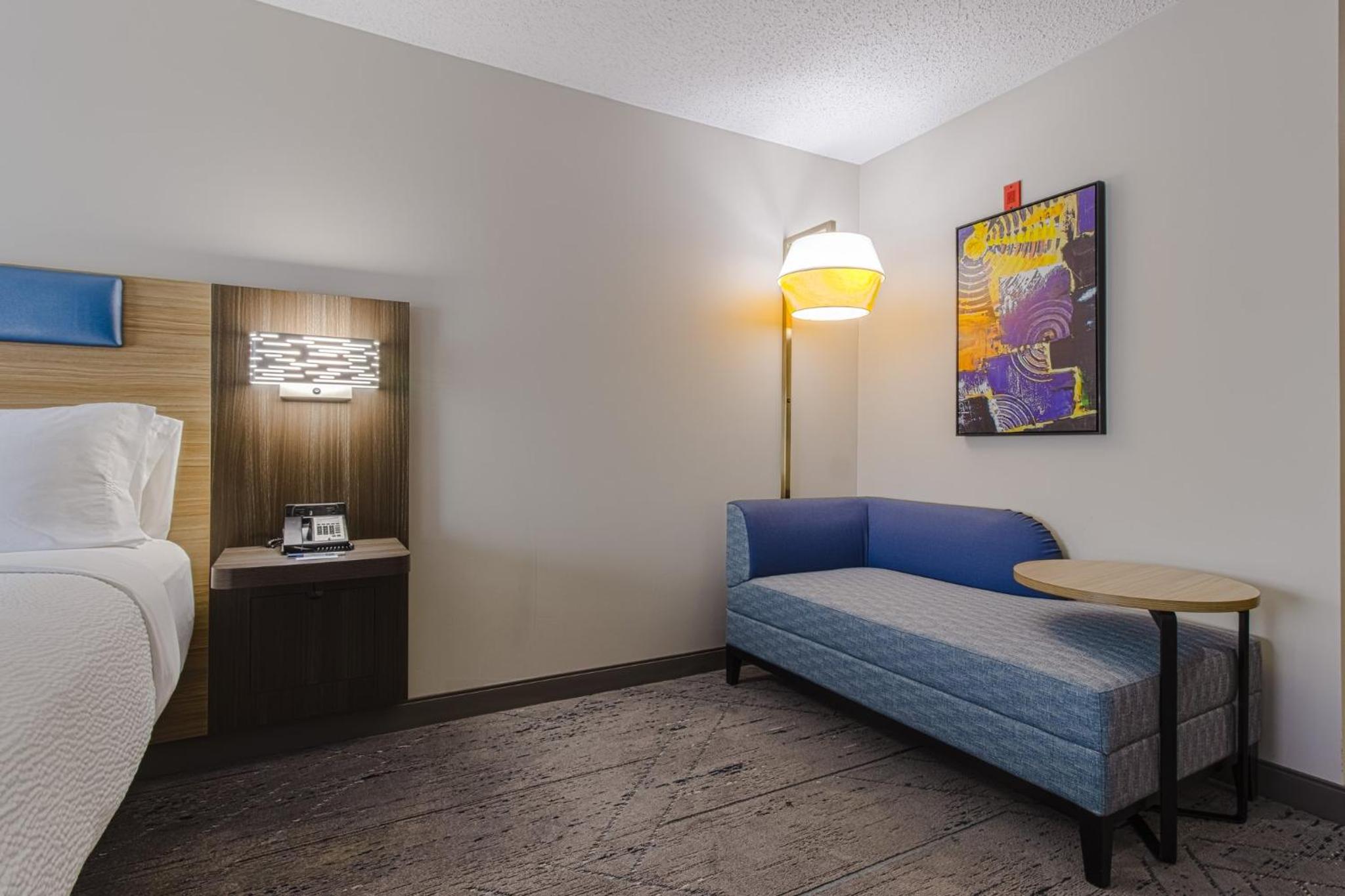 Standard King Room - Photo 1