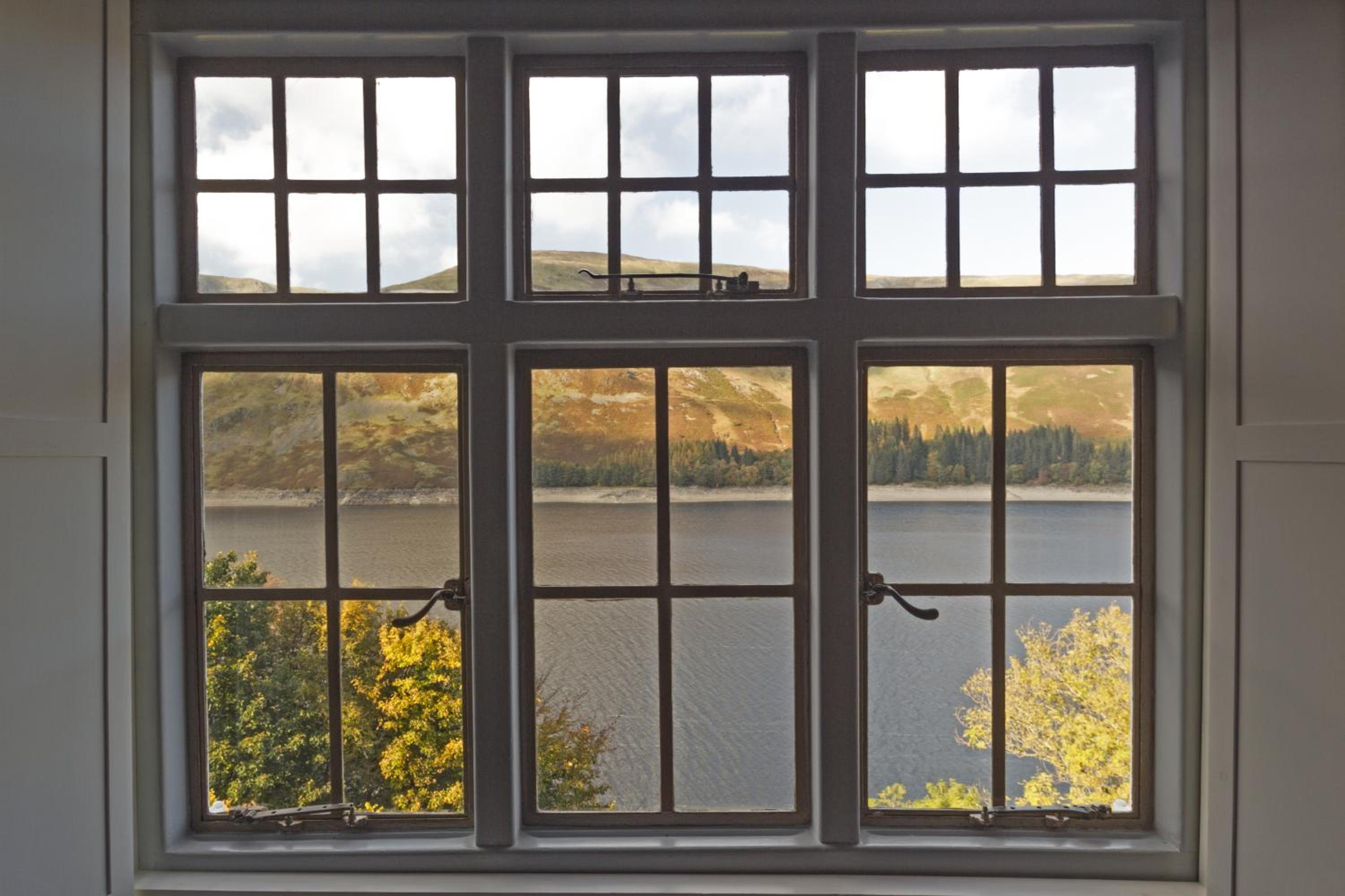 King Room with Lake View - Photo 3