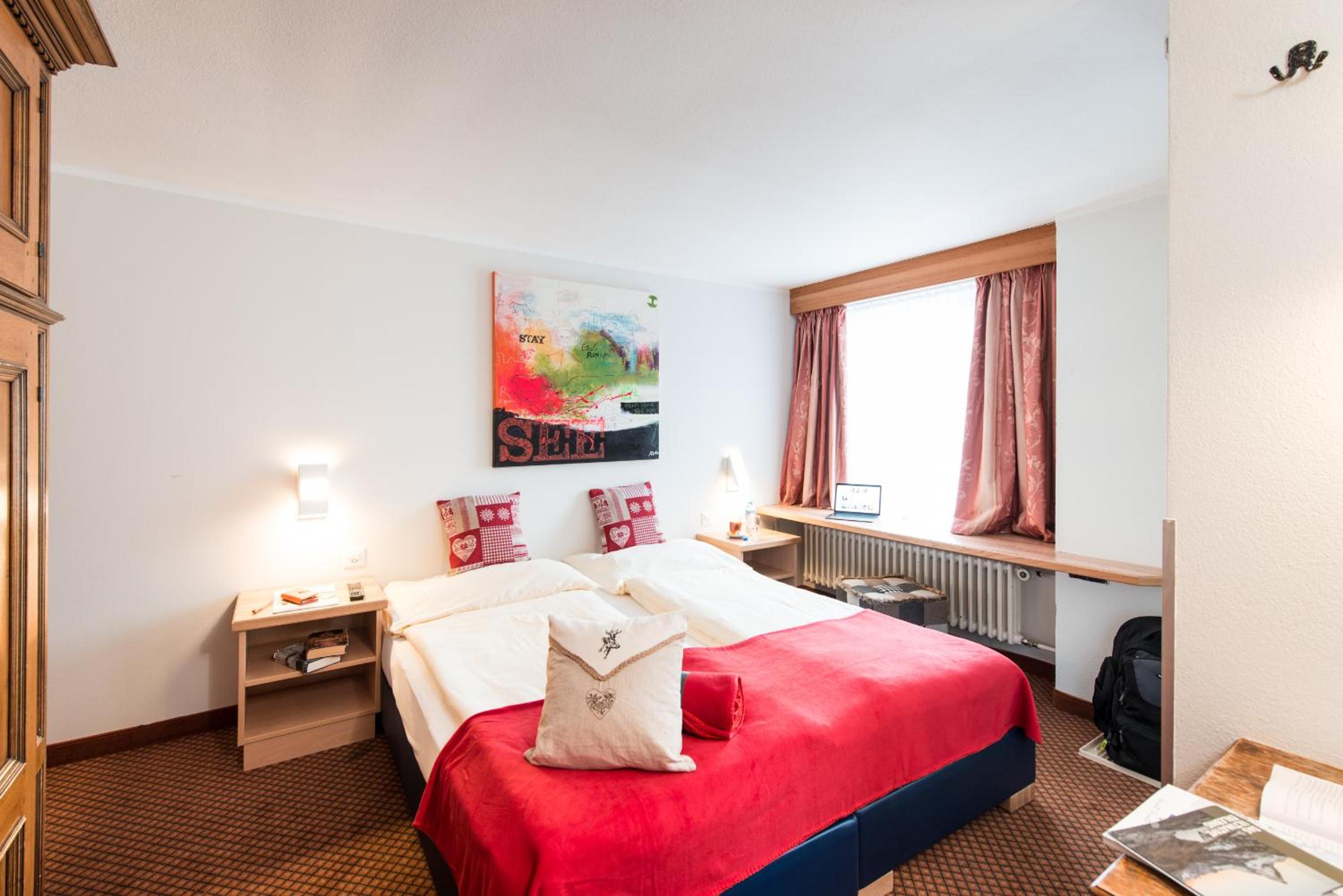 Twin Room - Photo 10