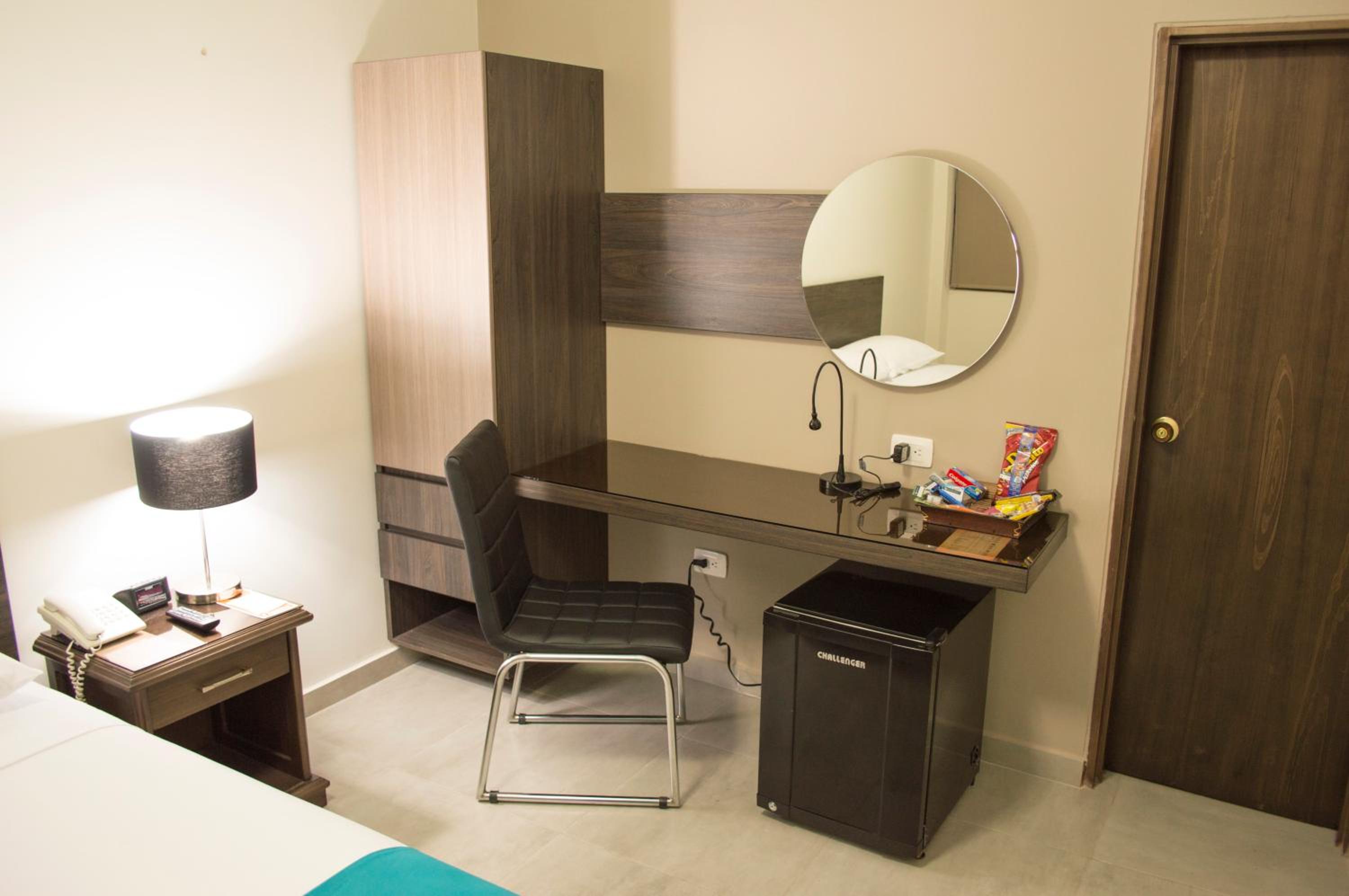 Economy Double Room photo 2
