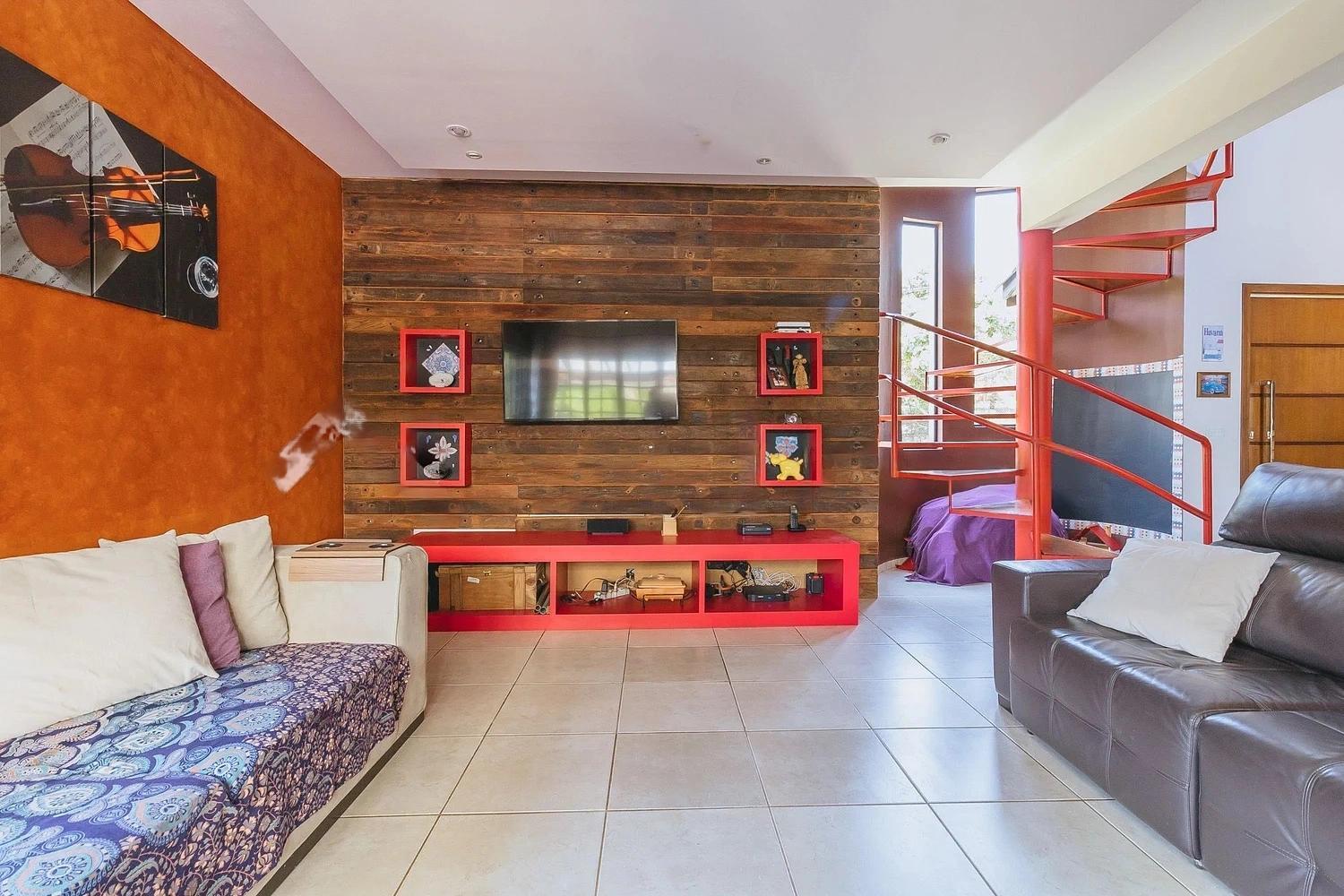 Three-Bedroom House photo 1