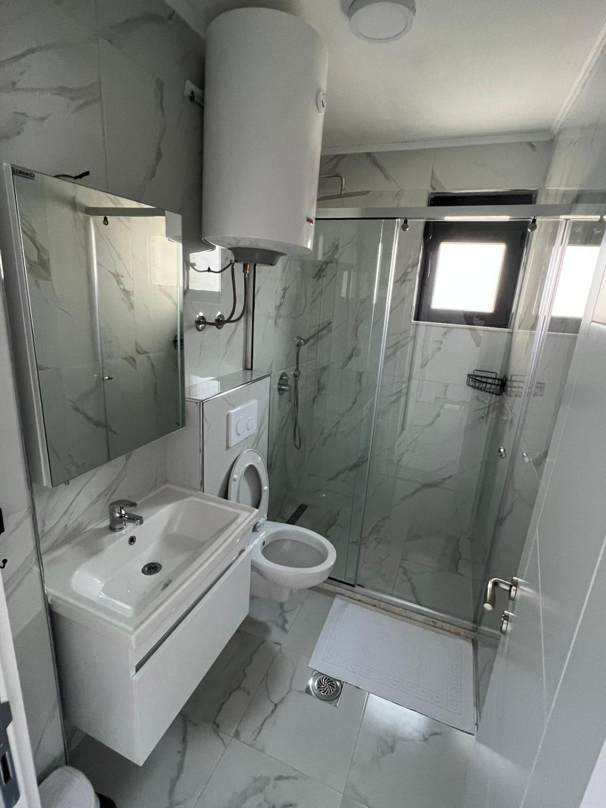 Studio Apartment photo 2
