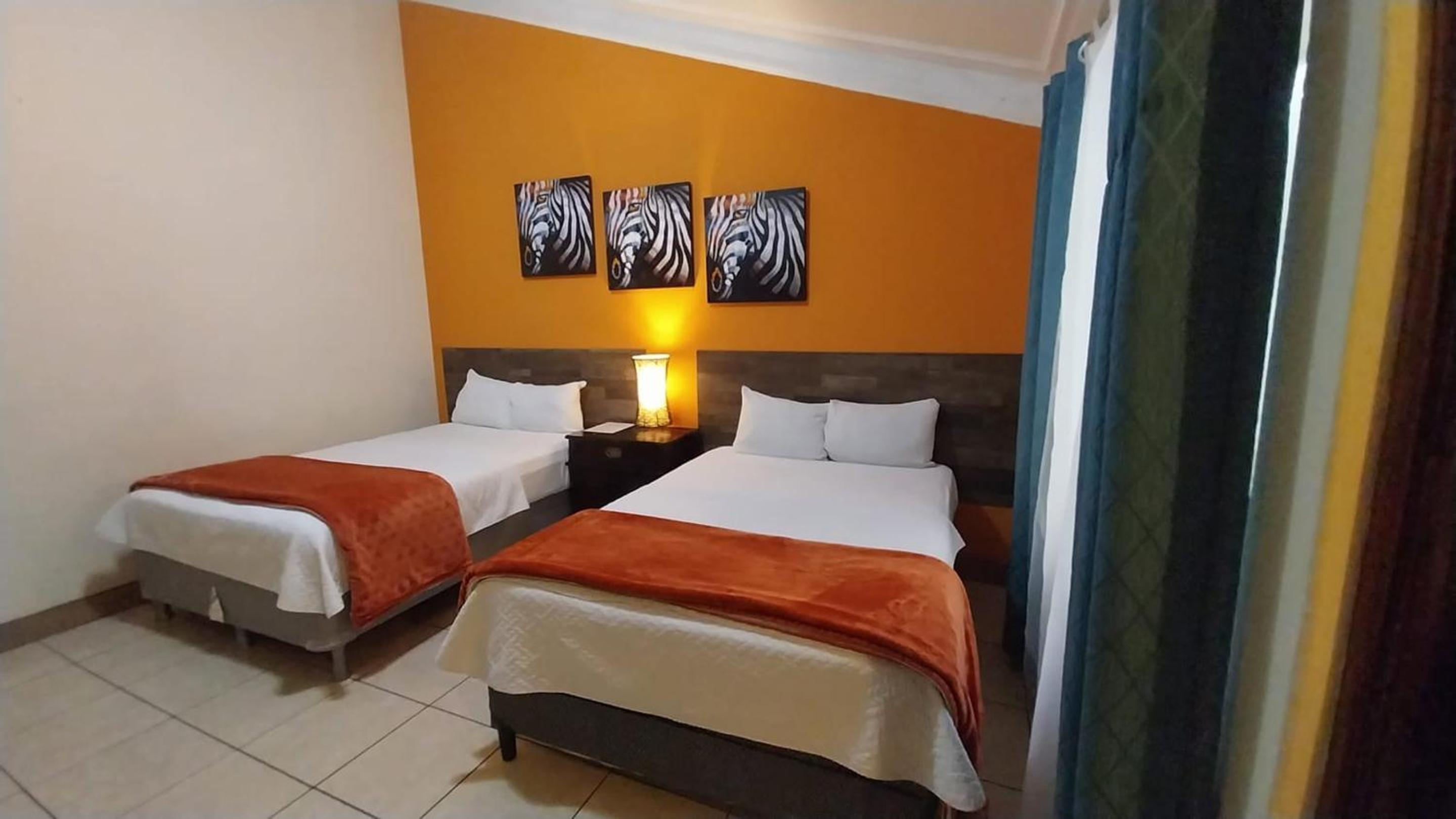 Basic Triple Room with Shared Bathroom